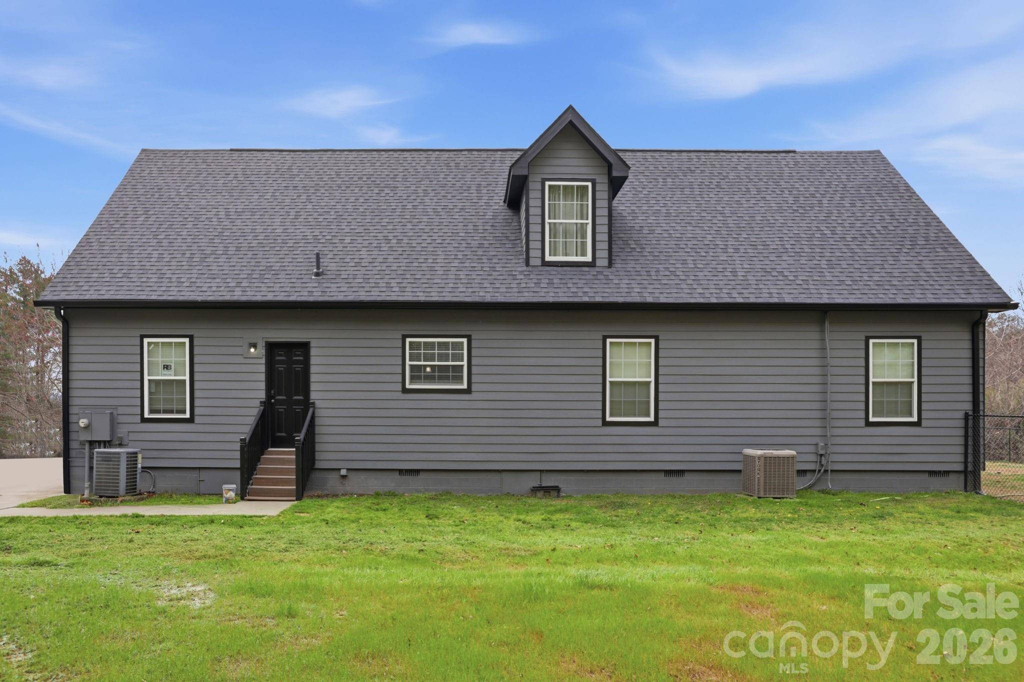67 Nimitz DR, Brevard, NC 28712