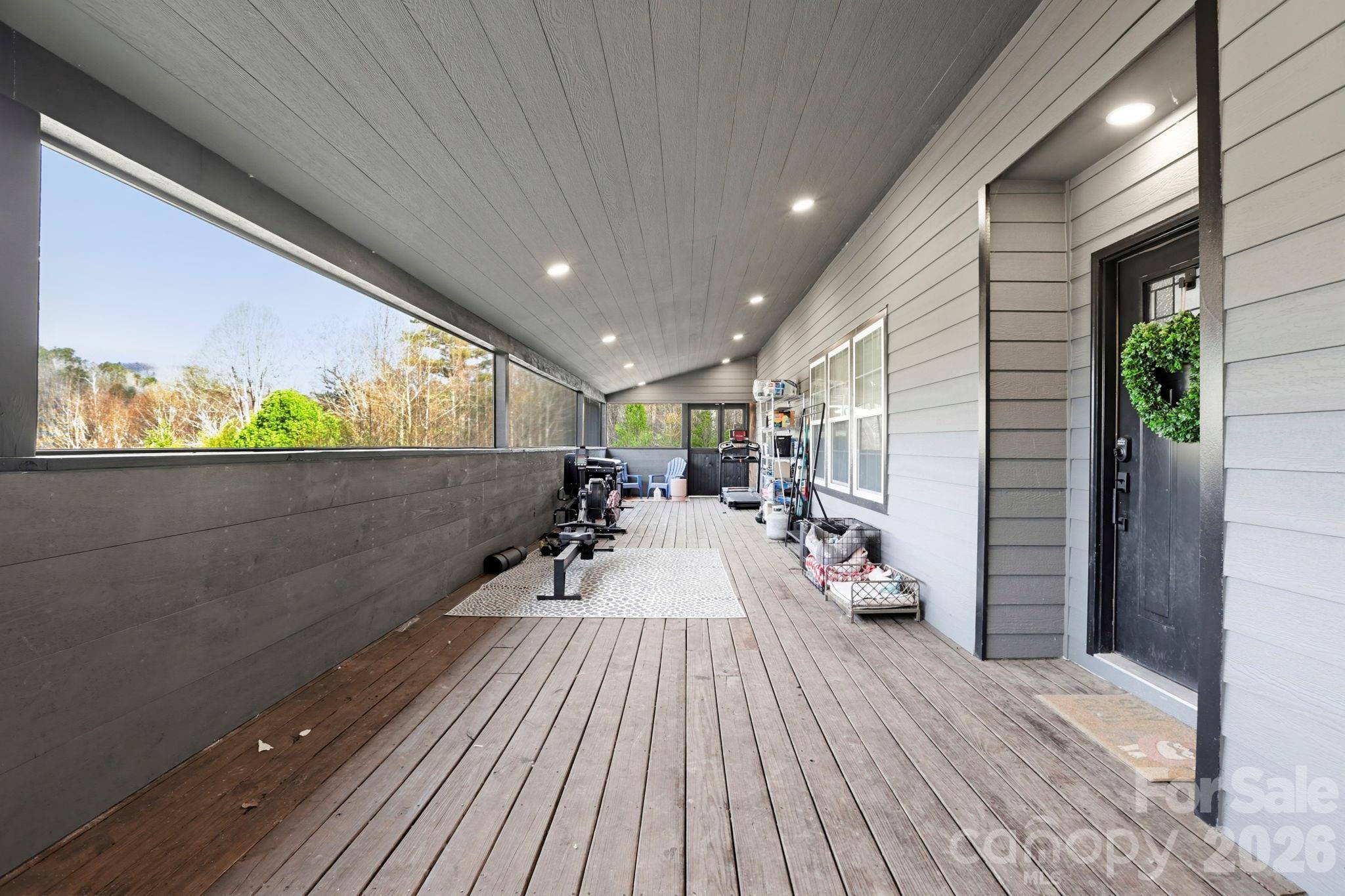 67 Nimitz DR, Brevard, NC 28712