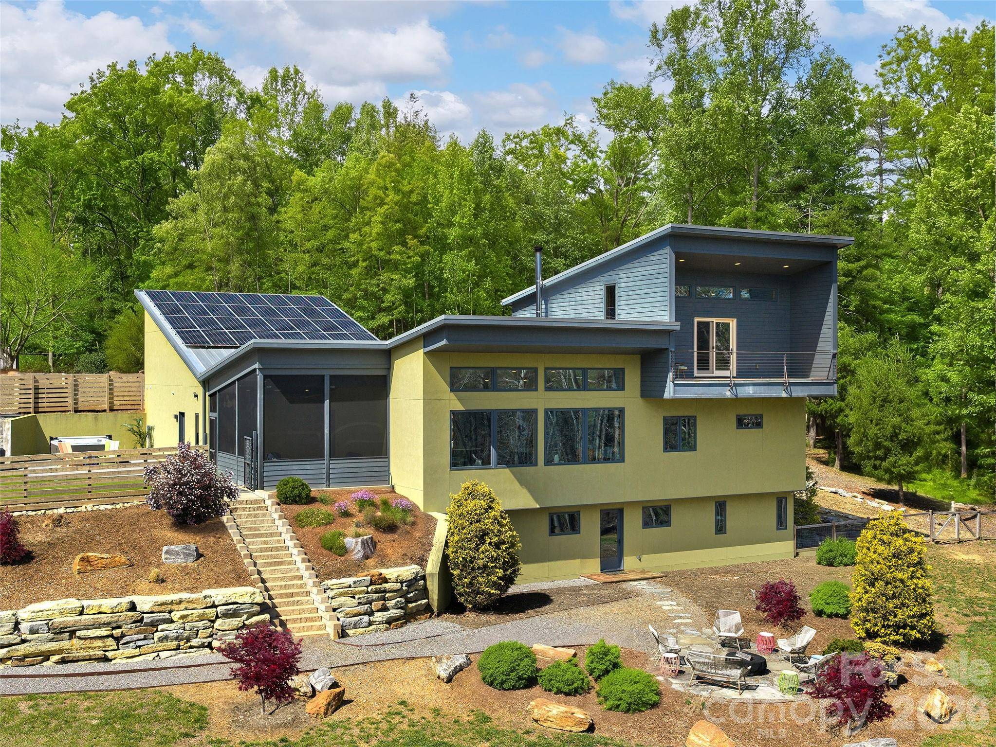15 Sourwood LN, Fletcher, NC 28732