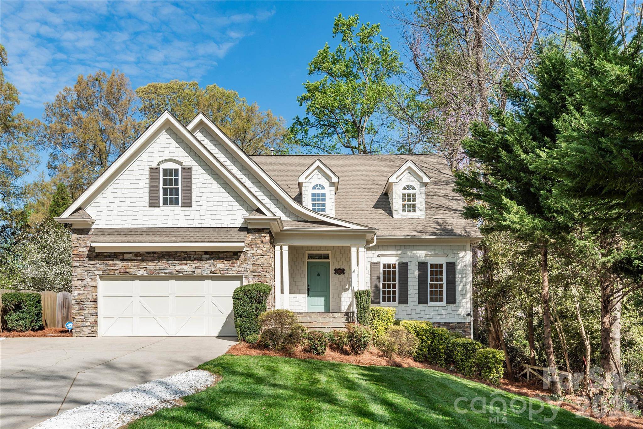 939 Linda LN, Charlotte, NC 28211