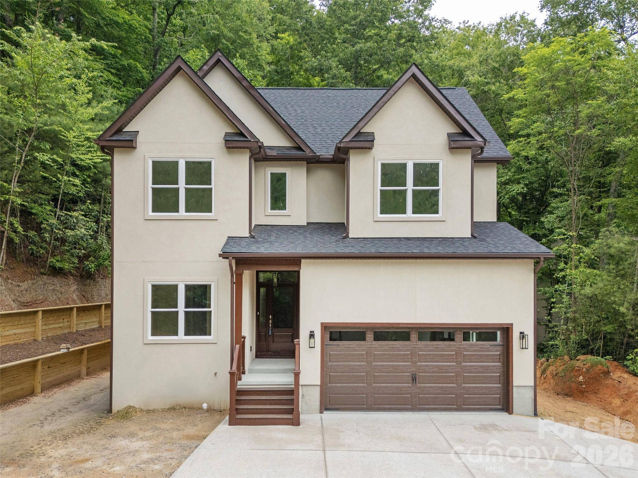 366 Mistletoe TRL, Hendersonville, NC 28791