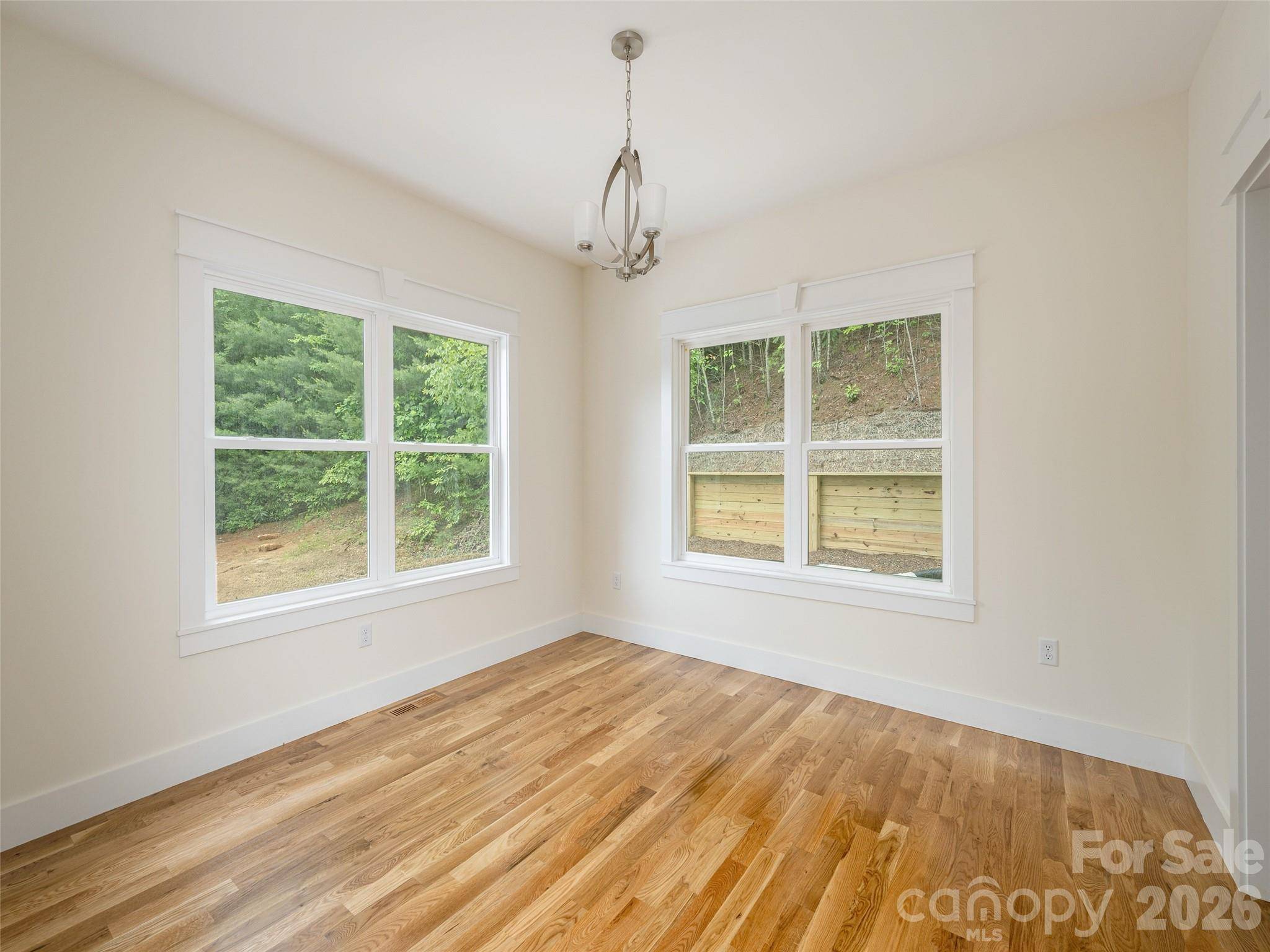 366 Mistletoe TRL, Hendersonville, NC 28791