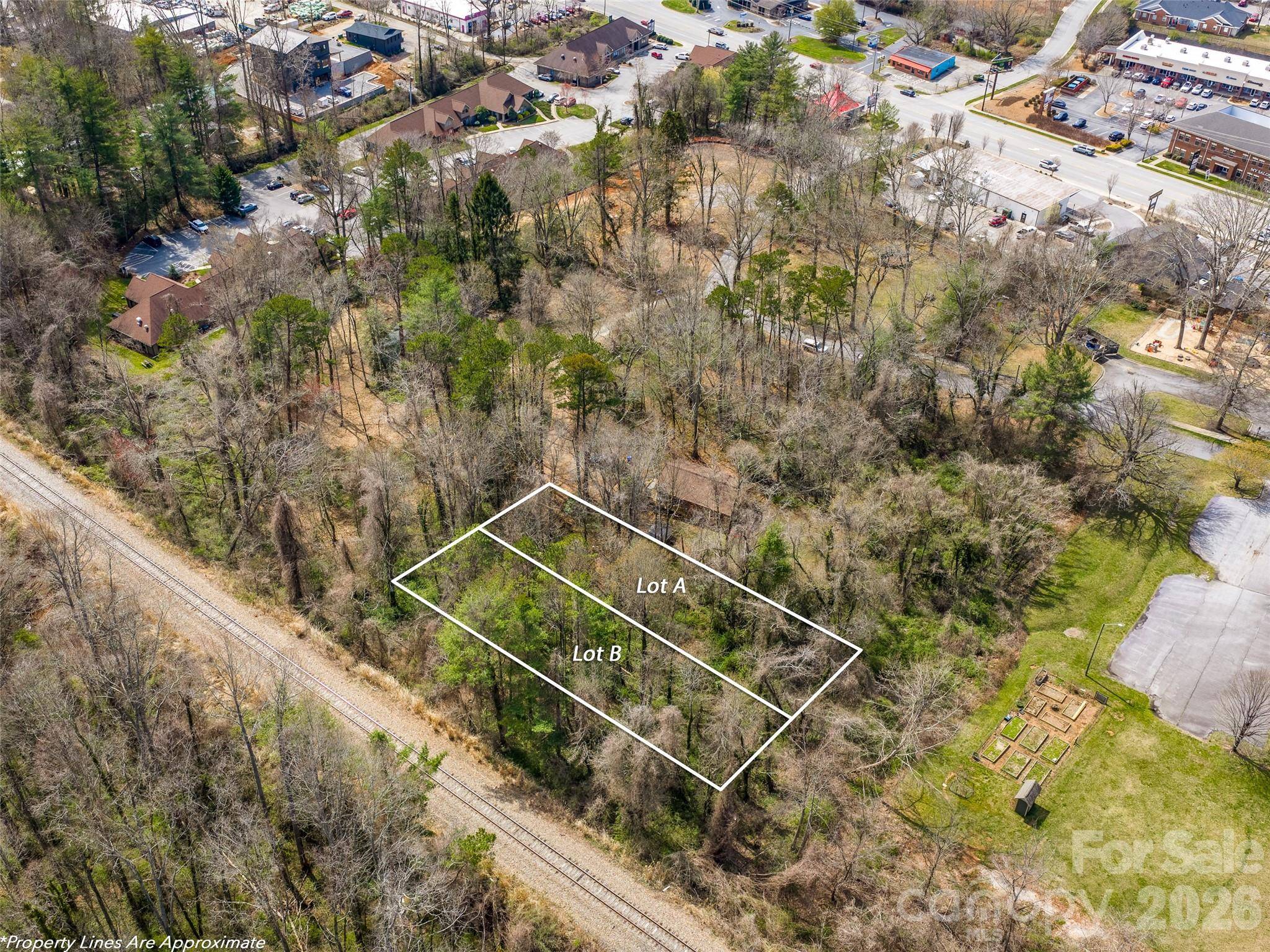 99999 Summit AVE #A, Asheville, NC 28803