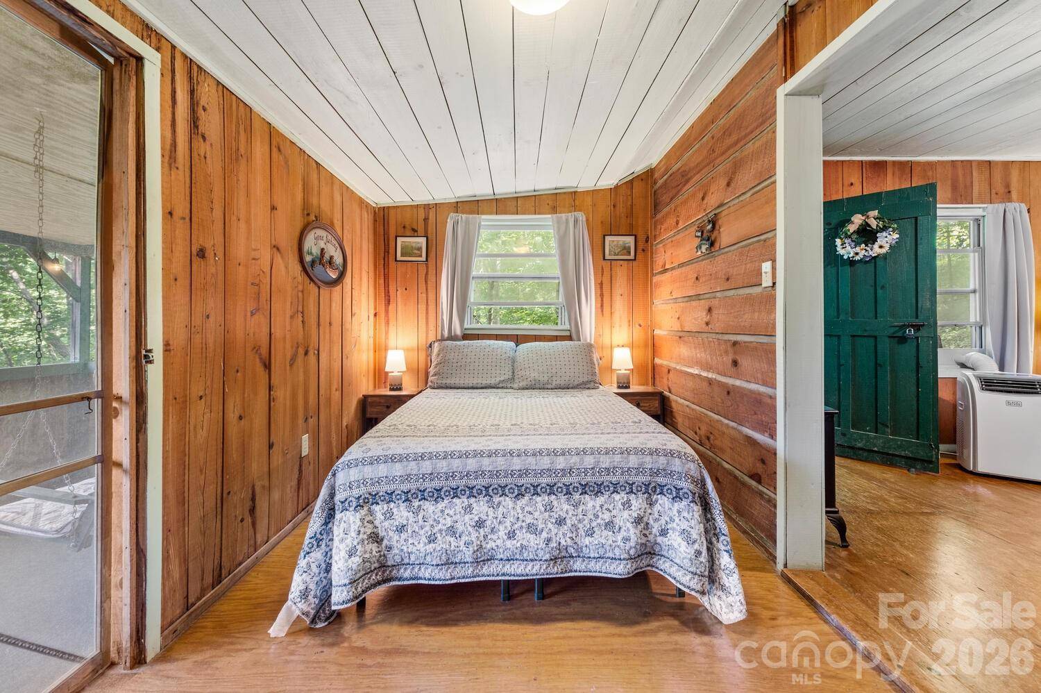 264 Rebel DR, Hot Springs, NC 28743
