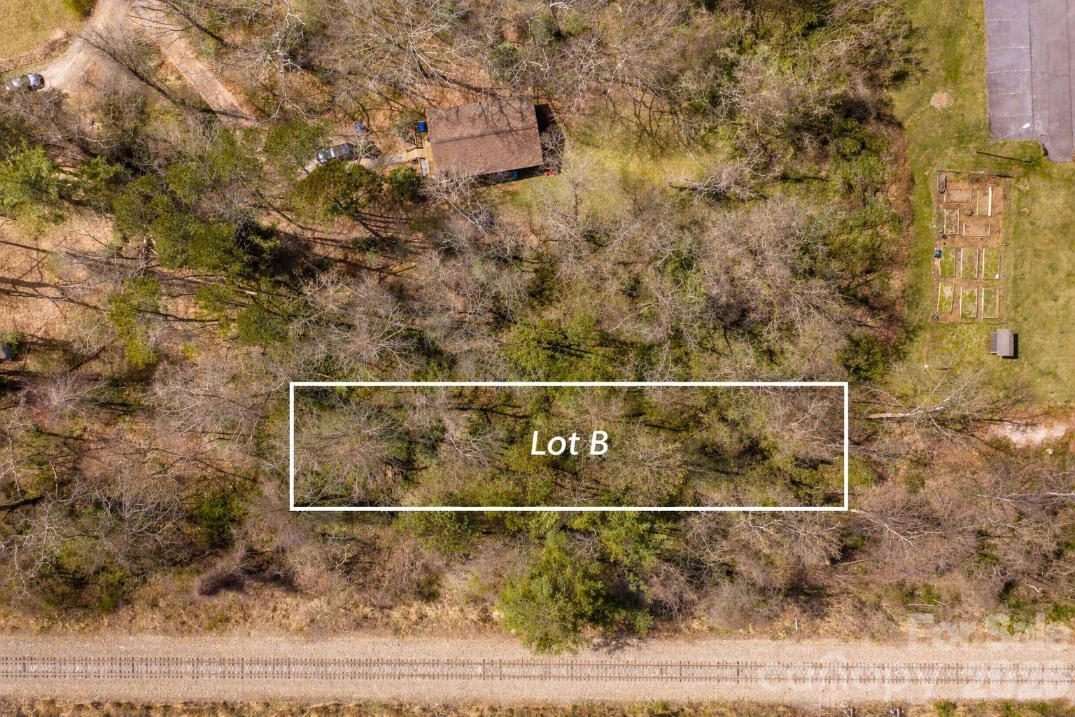 99999 Summit AVE #B, Asheville, NC 28803
