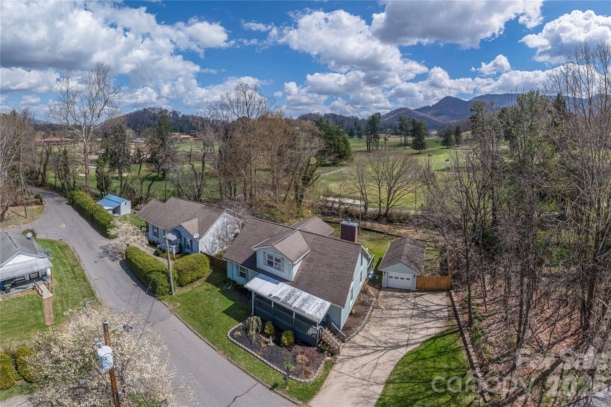 209 Browning RD, Waynesville, NC 28786
