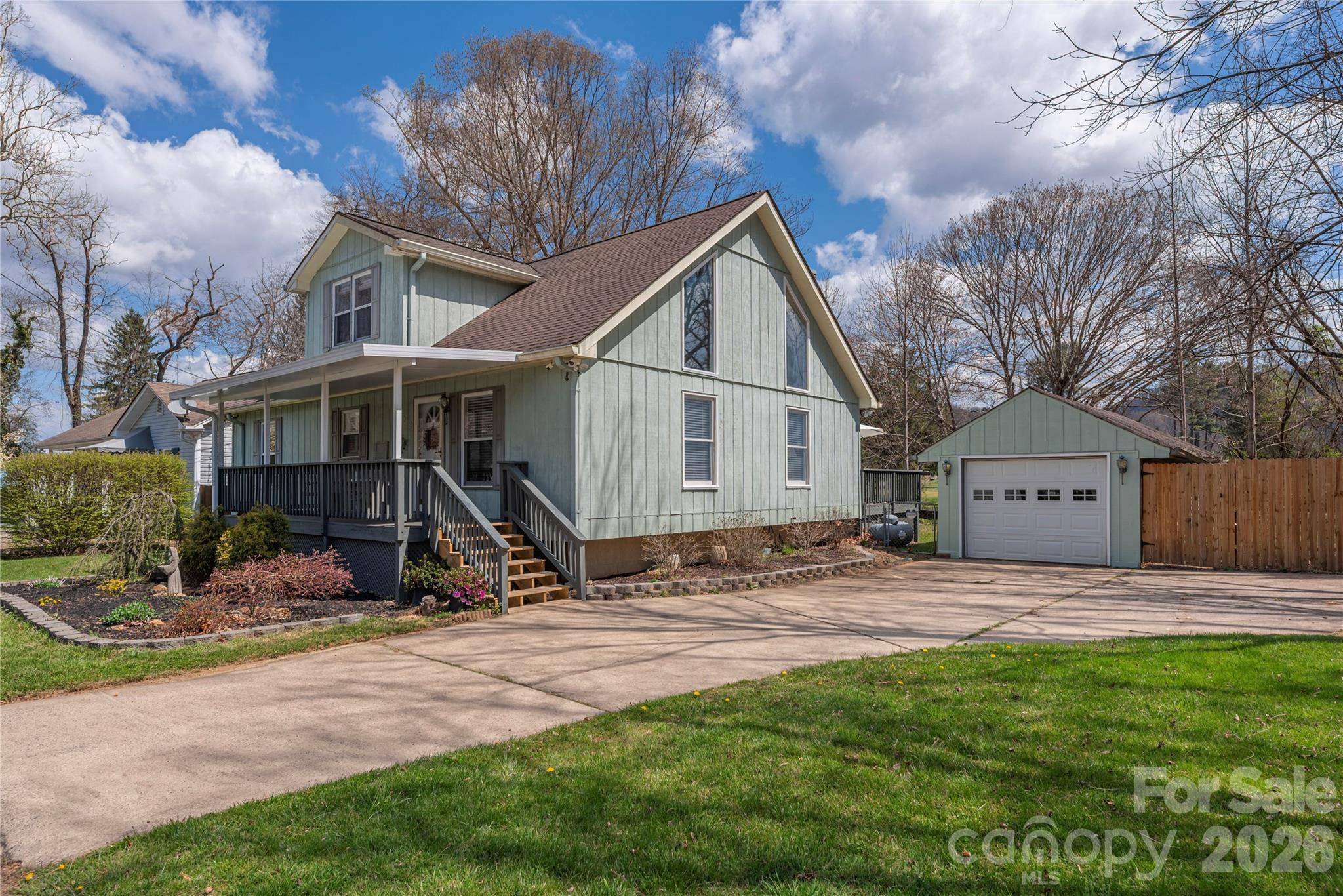 209 Browning RD, Waynesville, NC 28786