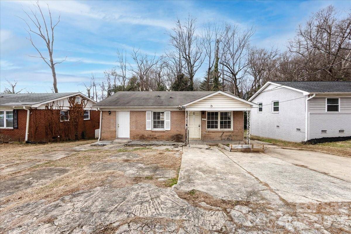 1628 Eastway DR, Charlotte, NC 28205