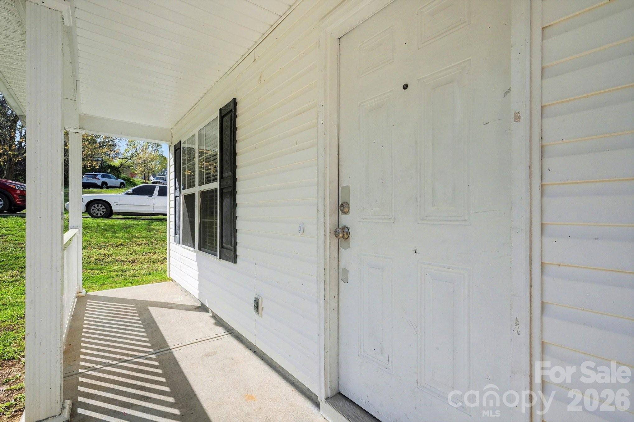 911 Valley Ridge RD, Charlotte, NC 28214