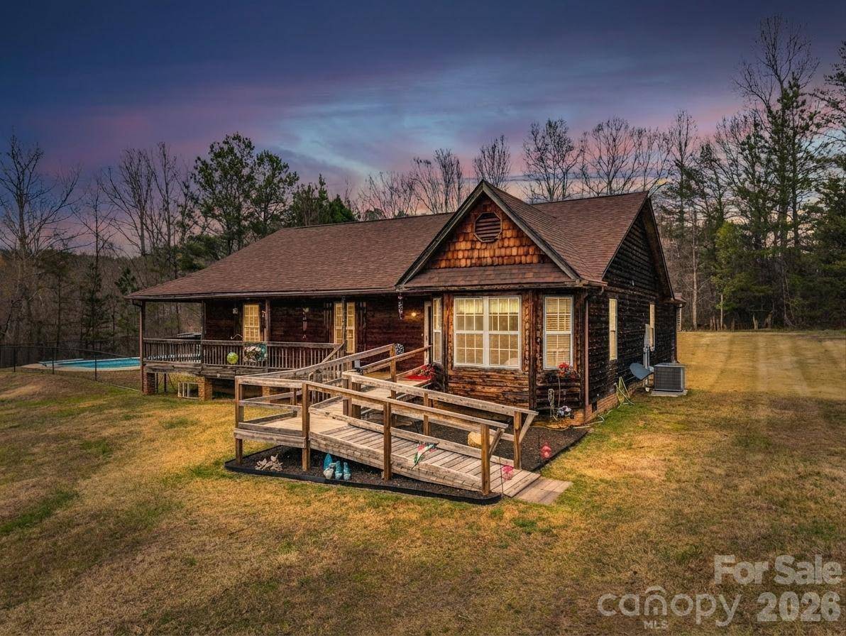 308 Frog Hollow RD, Rutherfordton, NC 28139