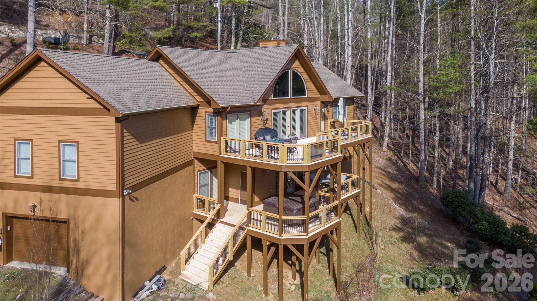 446 Windridge DR, Sugar Grove, NC 28679