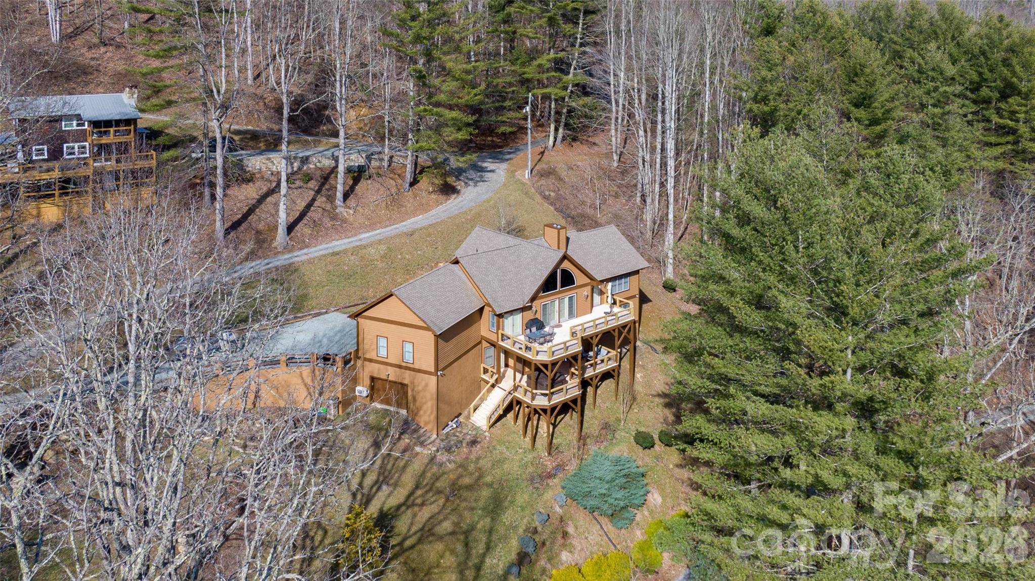 446 Windridge DR, Sugar Grove, NC 28679