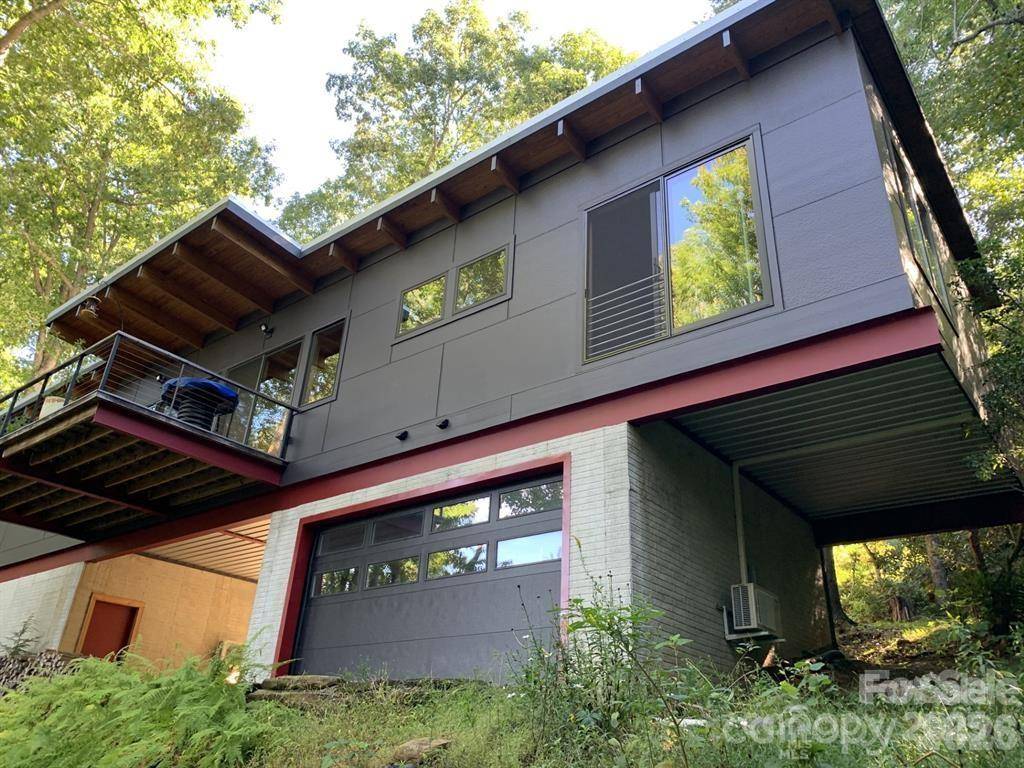 448 Mt. Mitchell DR, Burnsville, NC 28714