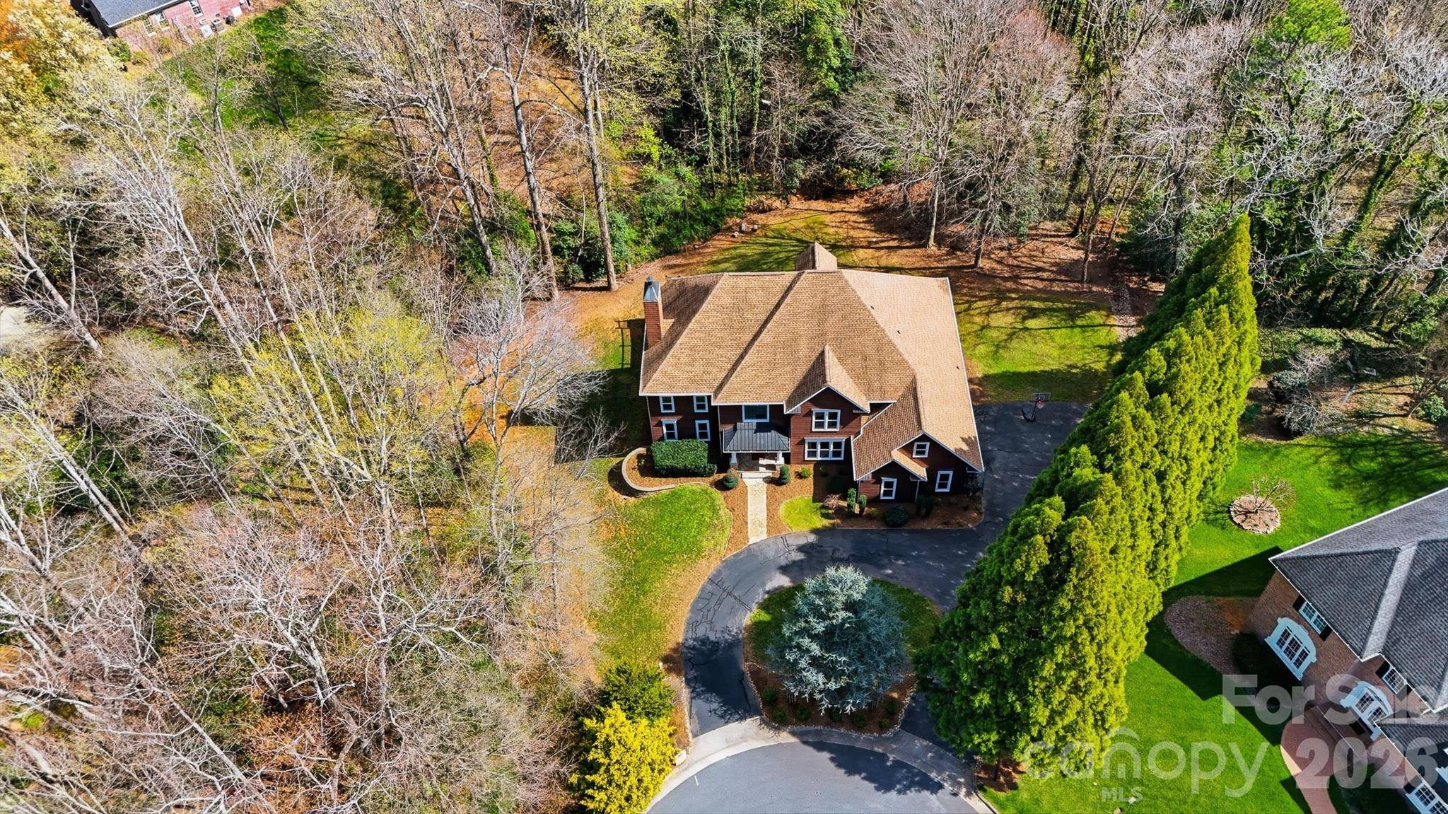 3916 2nd Street DR NW, Hickory, NC 28601