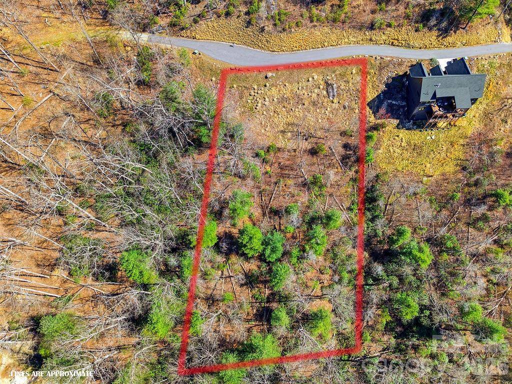 367 Curtain BLF, Hendersonville, NC 28791