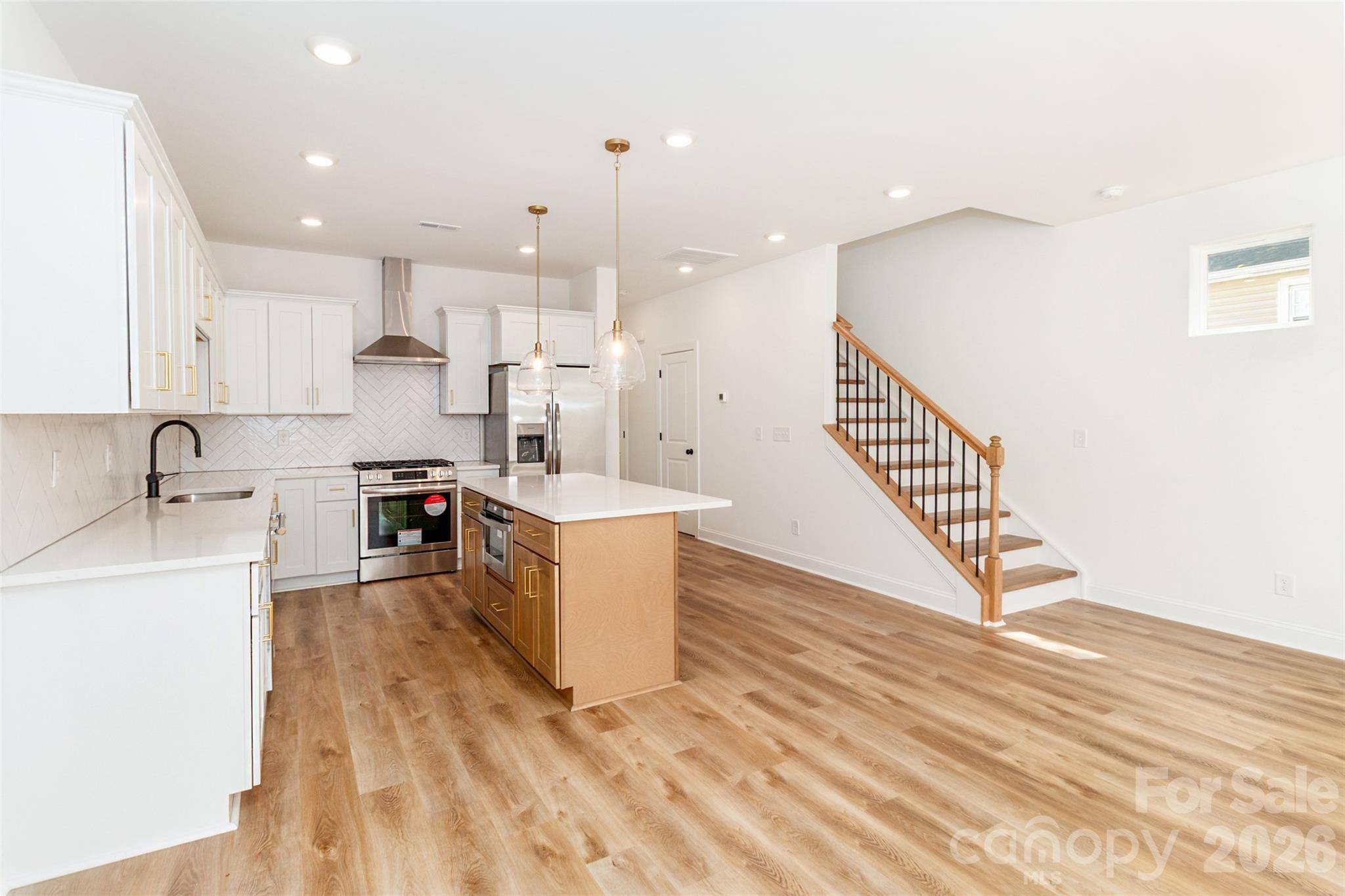 2517 Elon ST, Charlotte, NC 28208