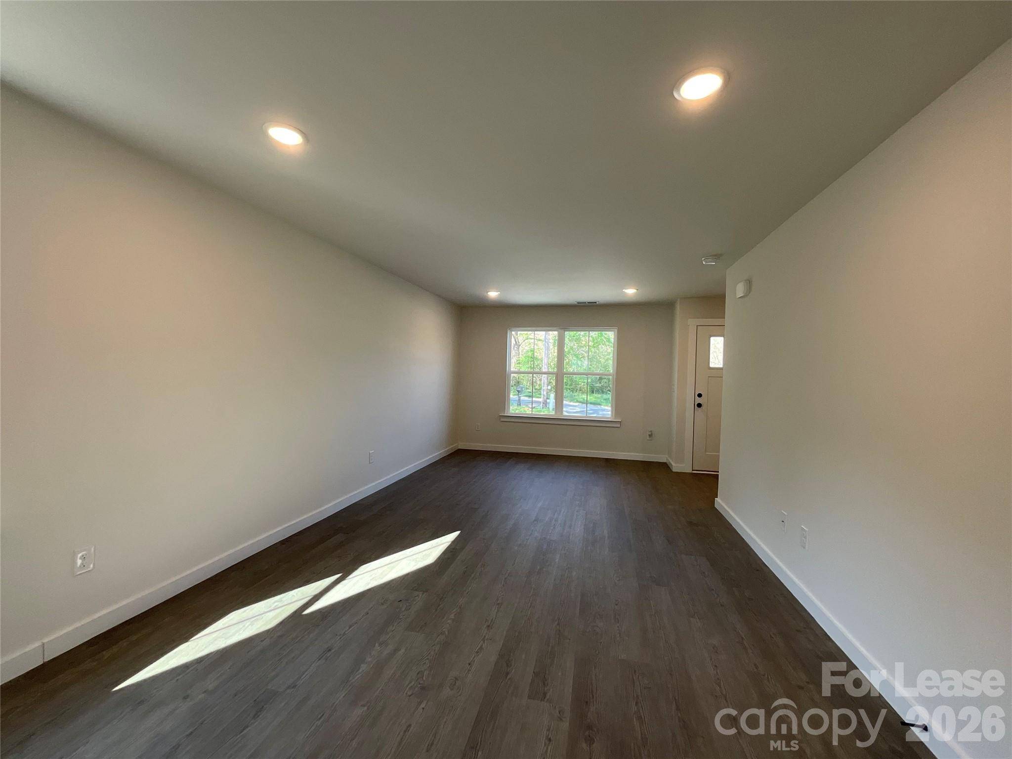 128 18th Street PL NW, Hickory, NC 28601