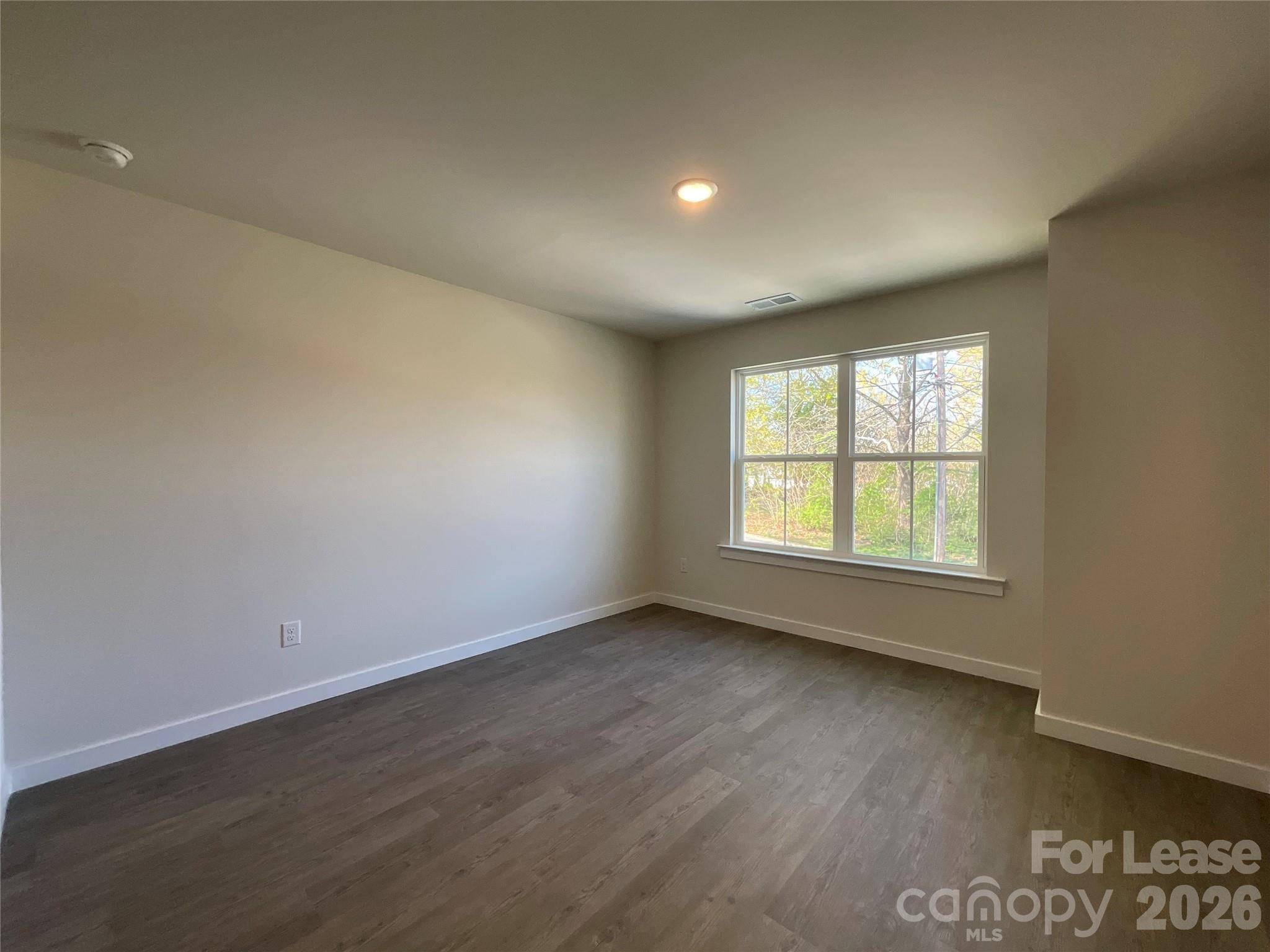 128 18th Street PL NW, Hickory, NC 28601
