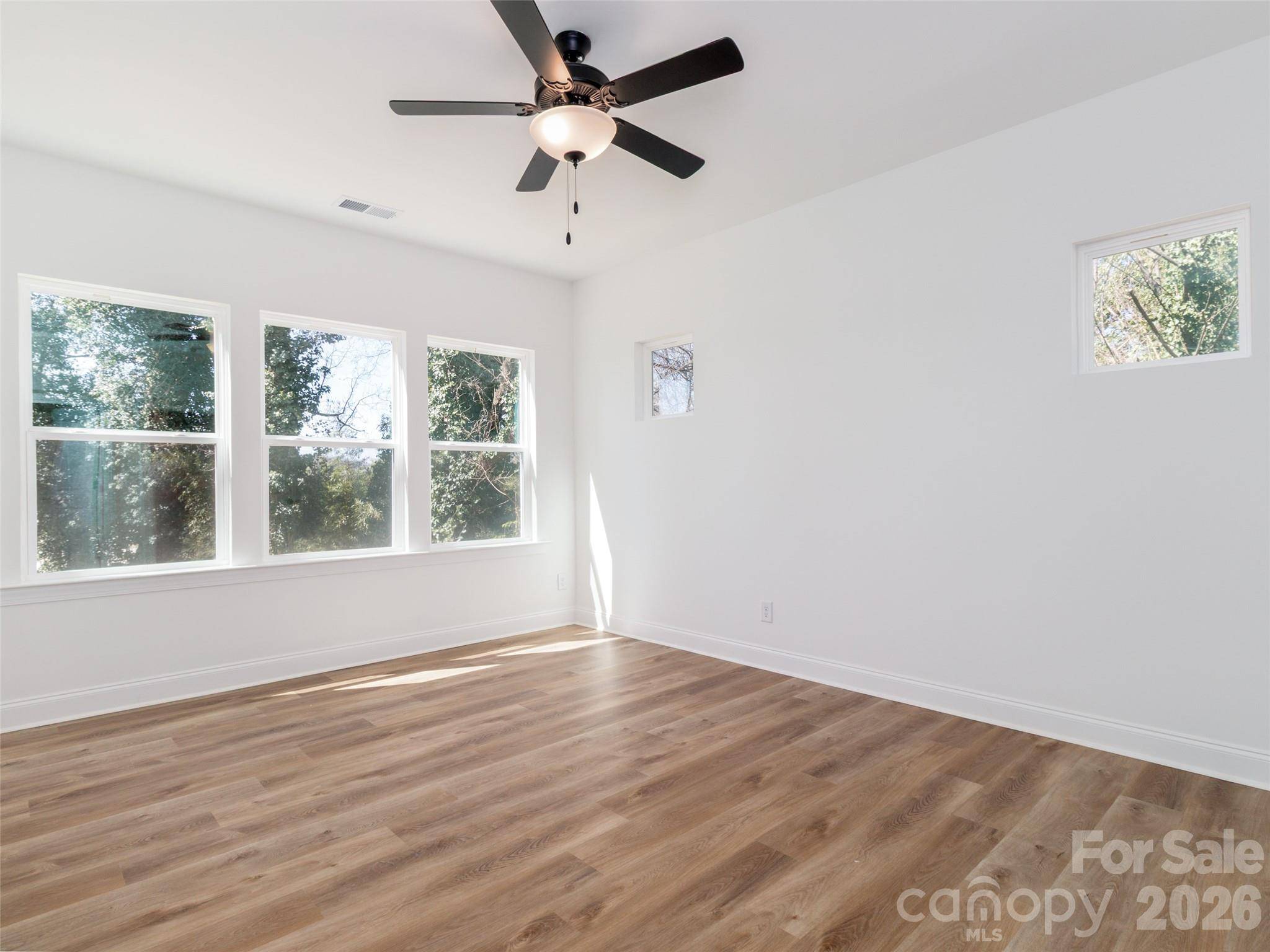 2521 Elon ST, Charlotte, NC 28208