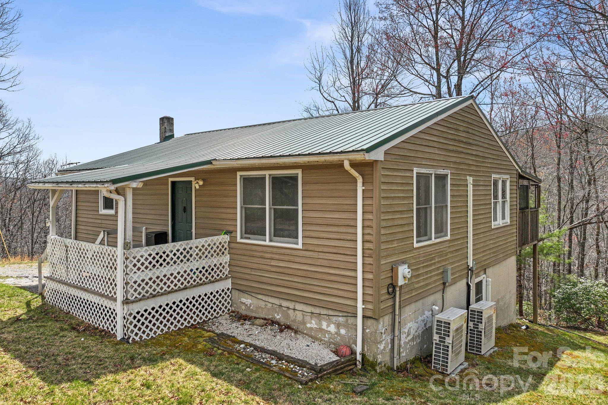 288 Willow LN, Rosman, NC 28772