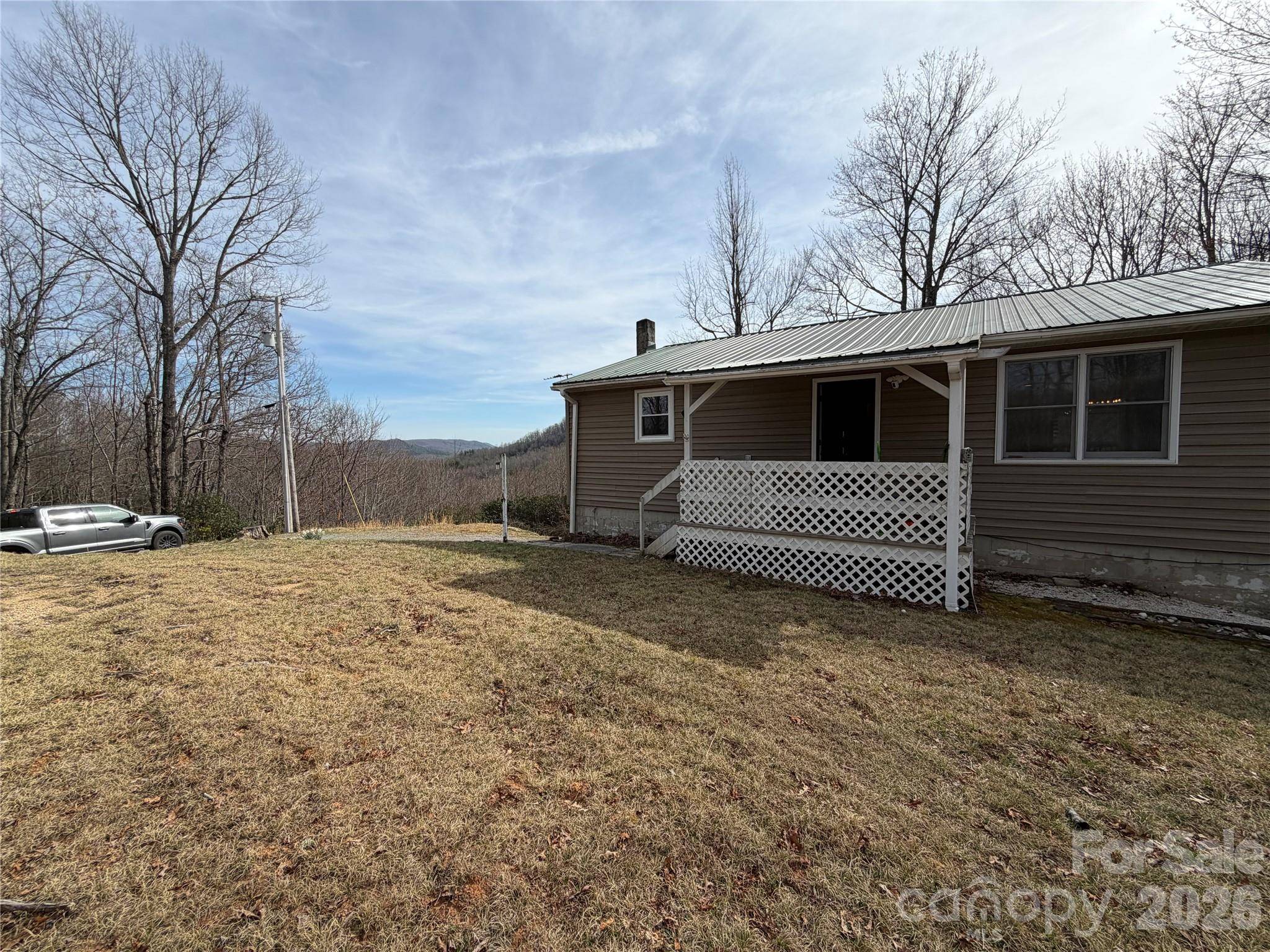 288 Willow LN, Rosman, NC 28772