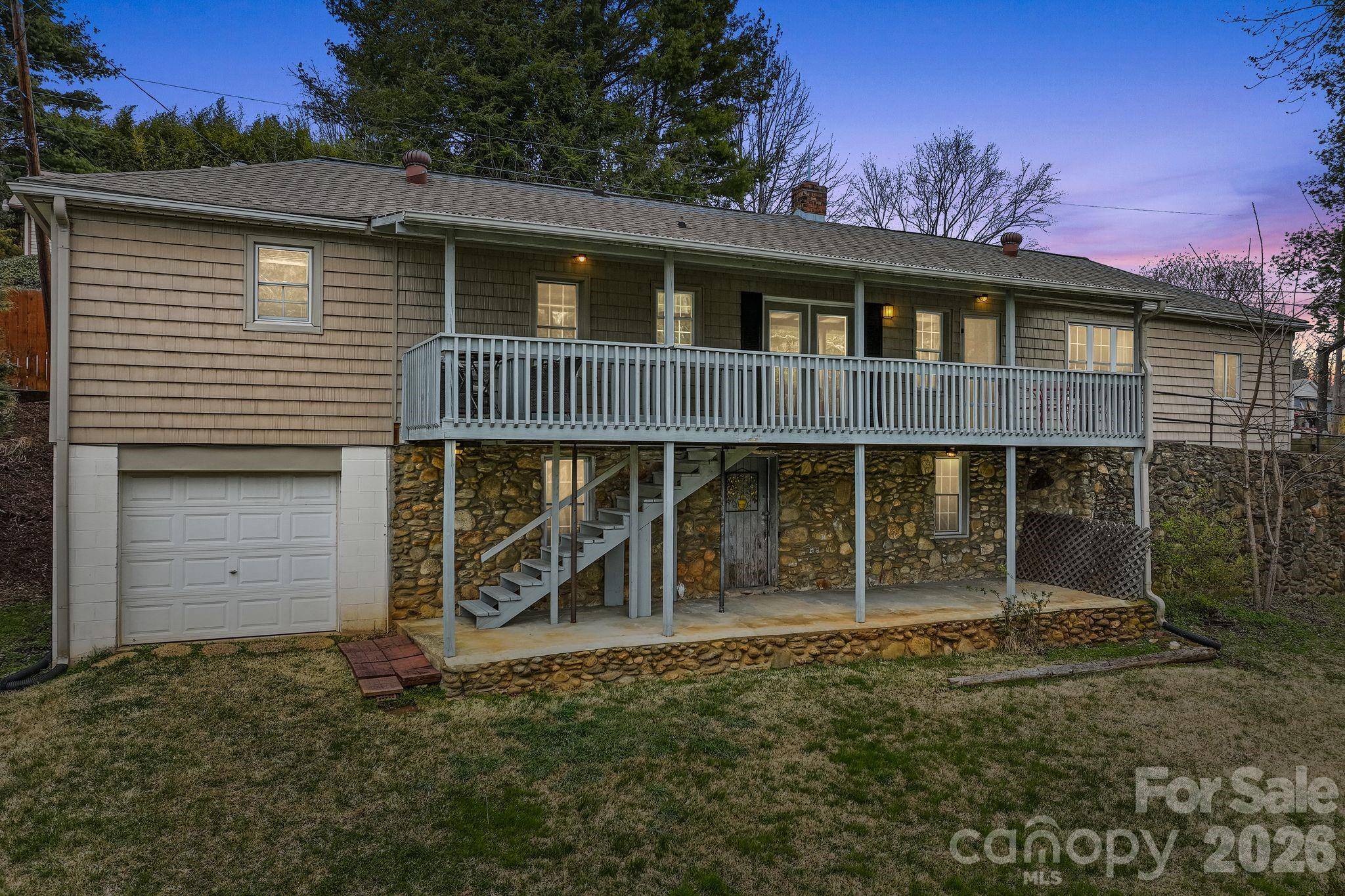 212 Holtzclaw ST #PT # 14-15, Canton, NC 28716