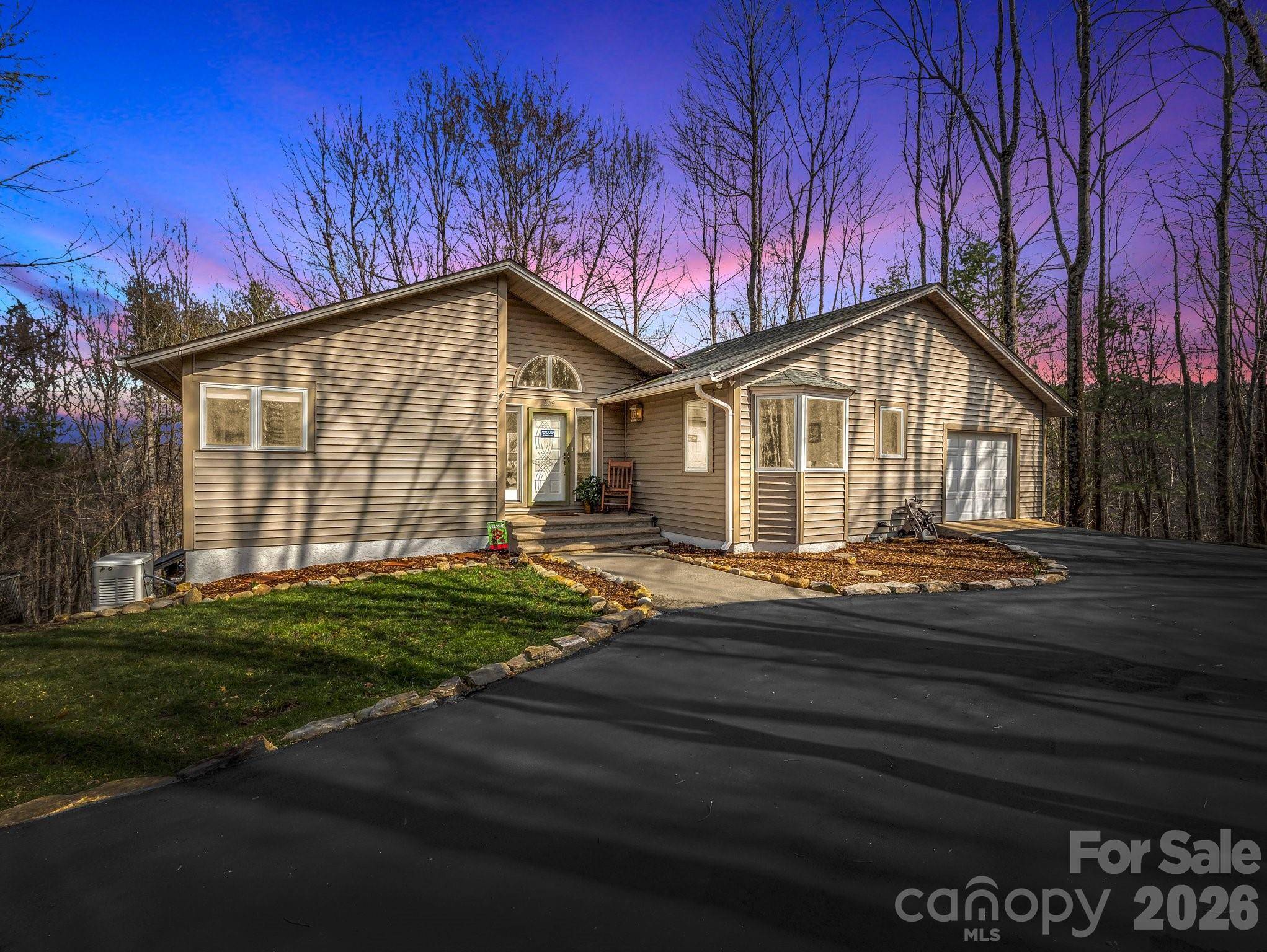 209 Walnut Ridge RD, Brevard, NC 28712