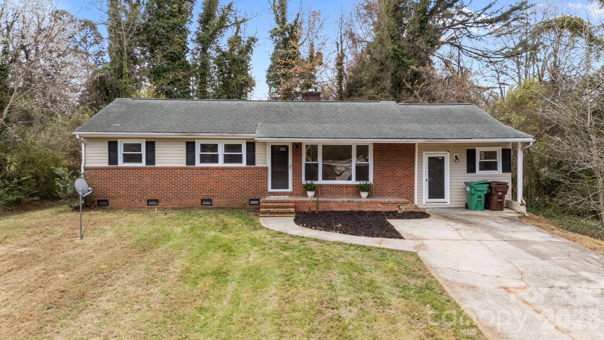 1108 Dartmouth AVE, High Point, NC 27260