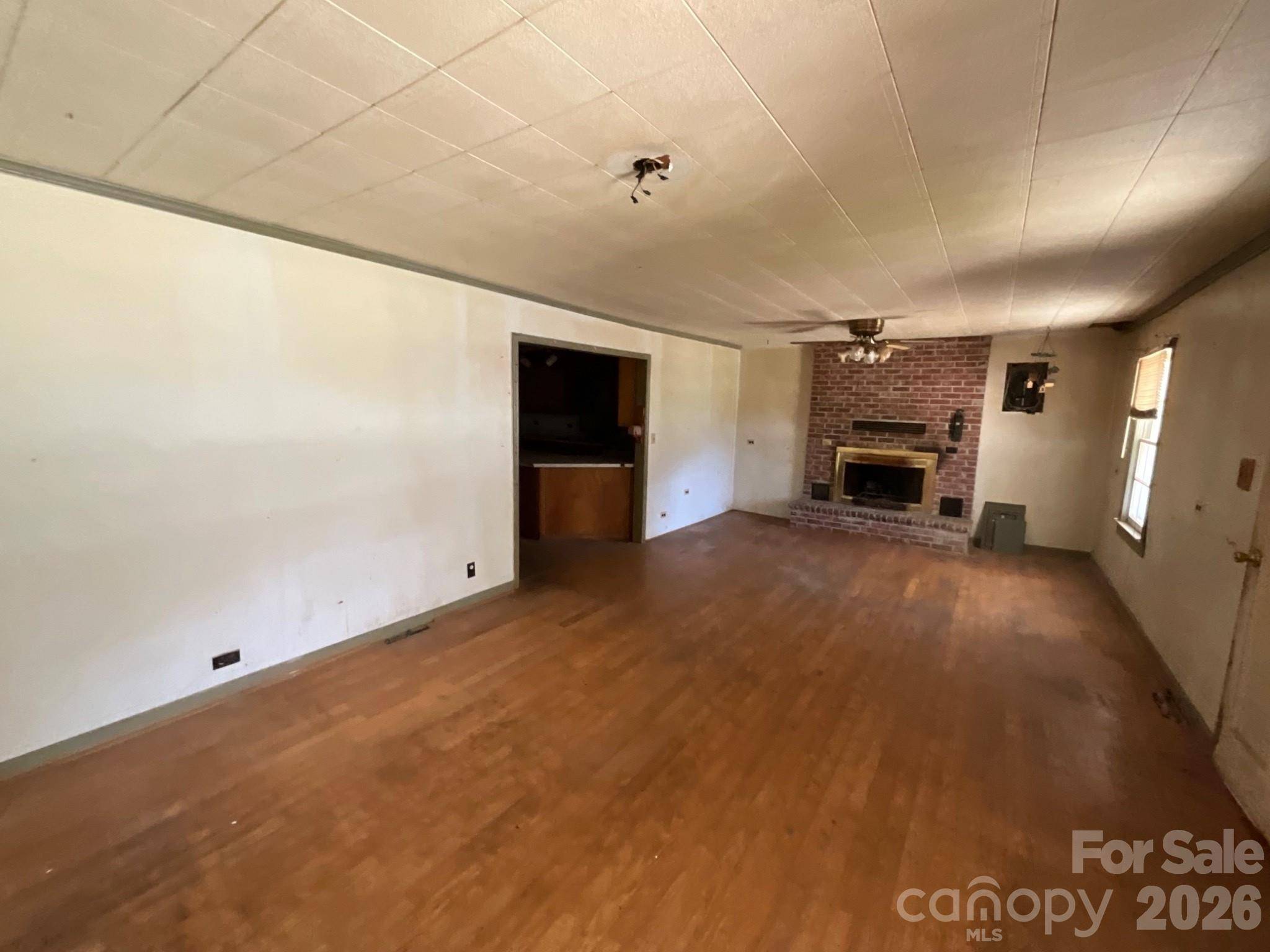 412 W Liberty ST, Winnsboro, SC 29180