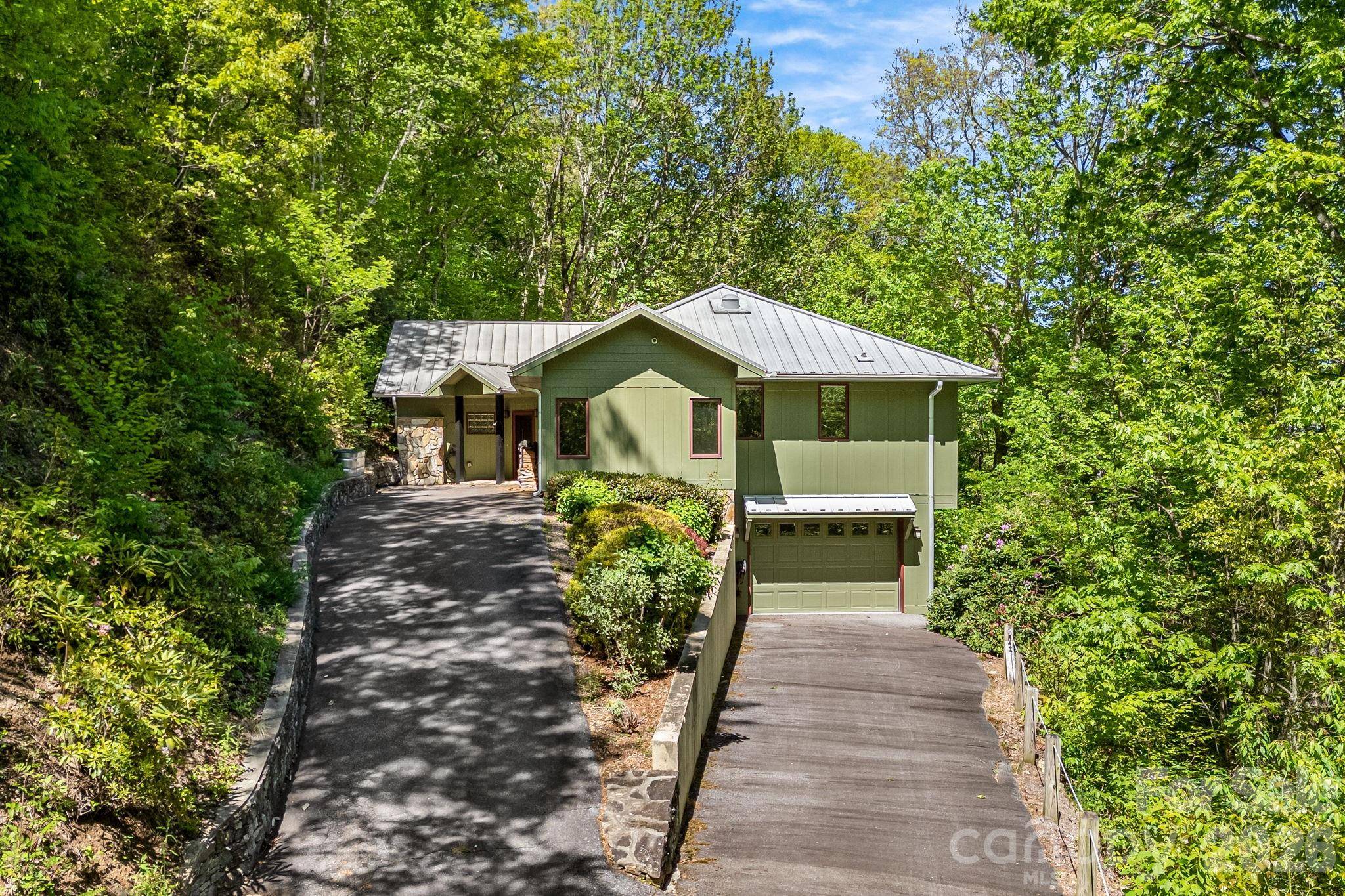 1760 Winding Creek DR, Waynesville, NC 28786