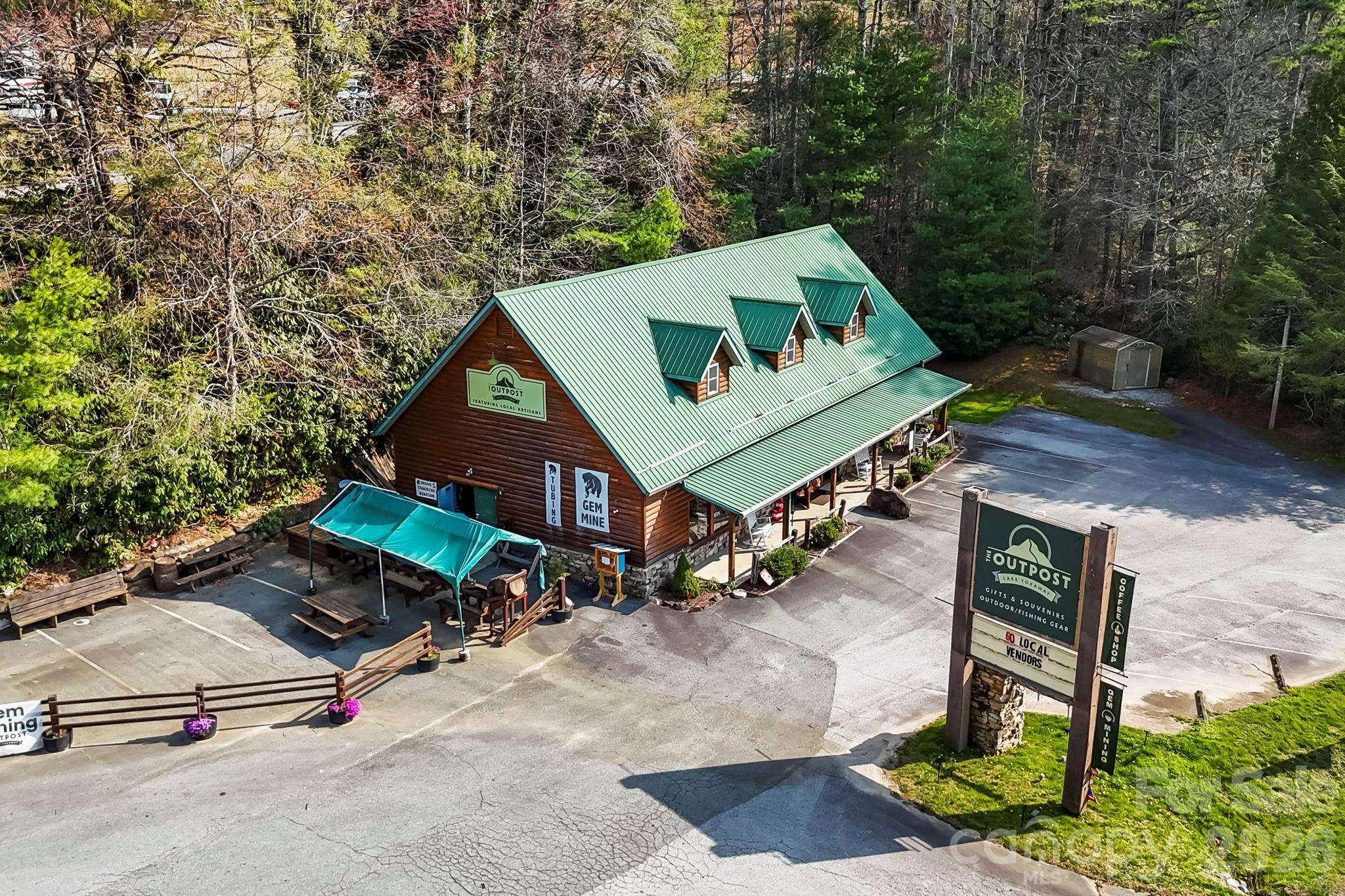 10932 Rosman HWY, Lake Toxaway, NC 28747