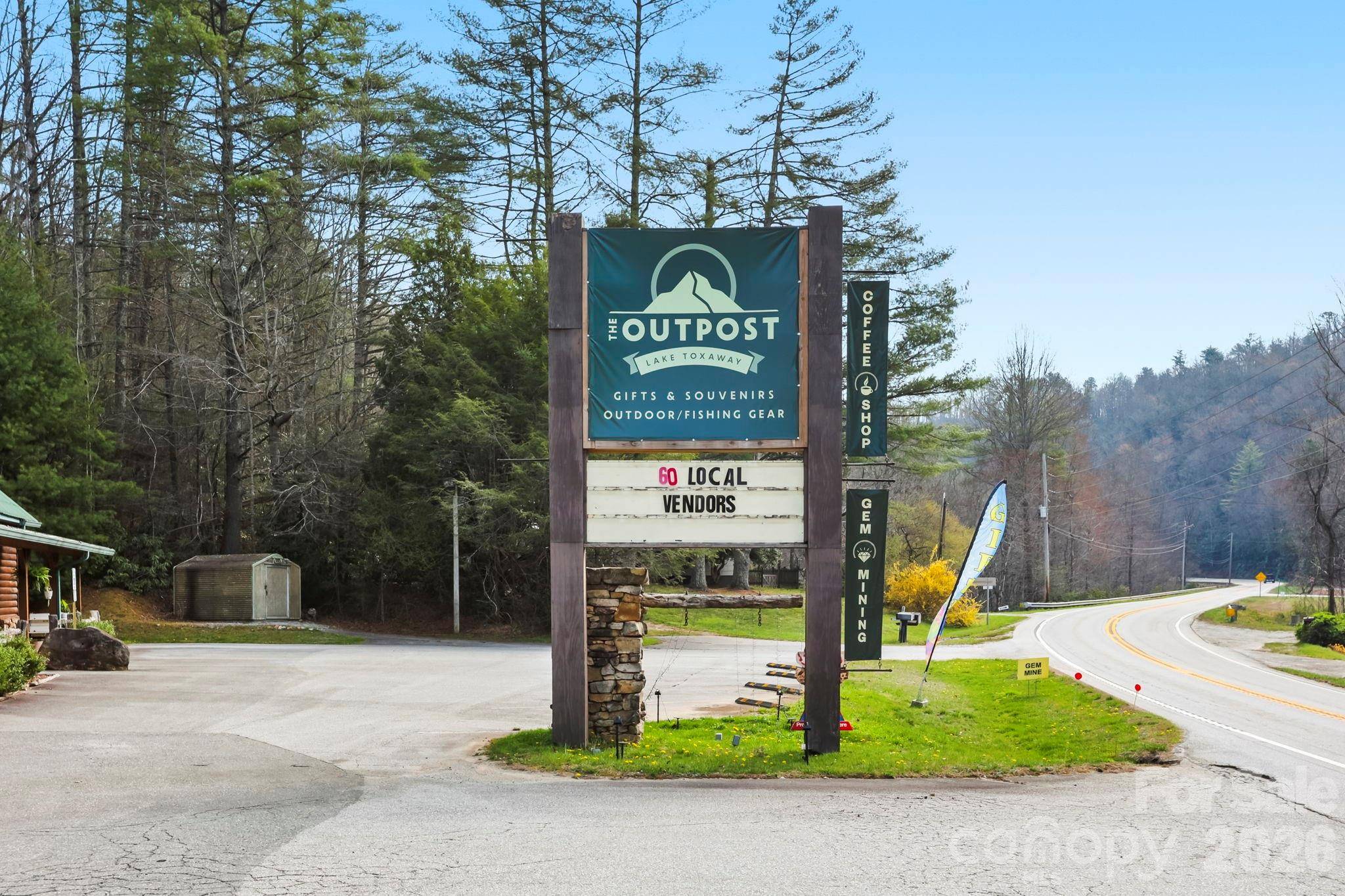 10932 Rosman HWY, Lake Toxaway, NC 28747