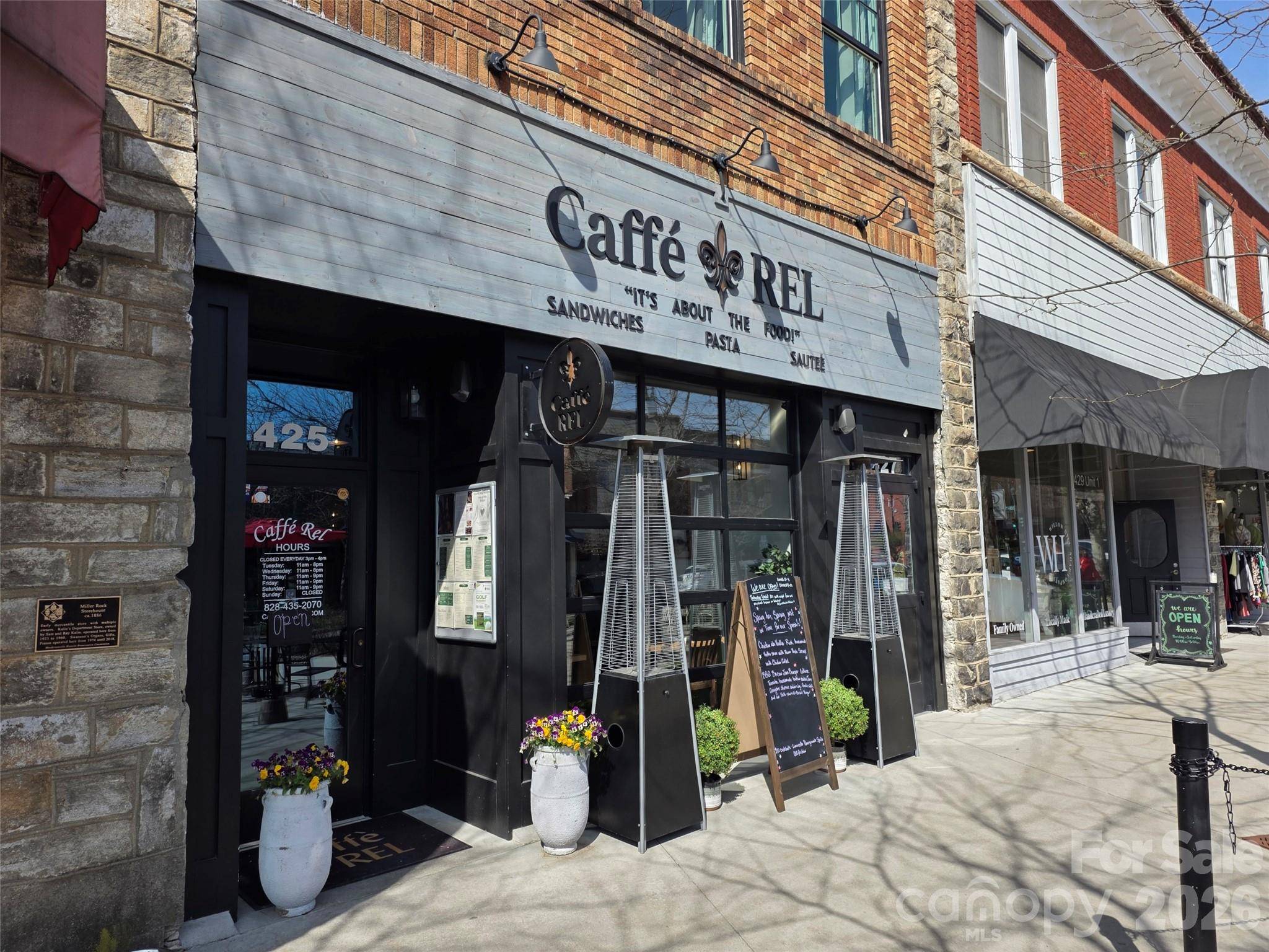 425 N Main ST, Hendersonville, NC 28792