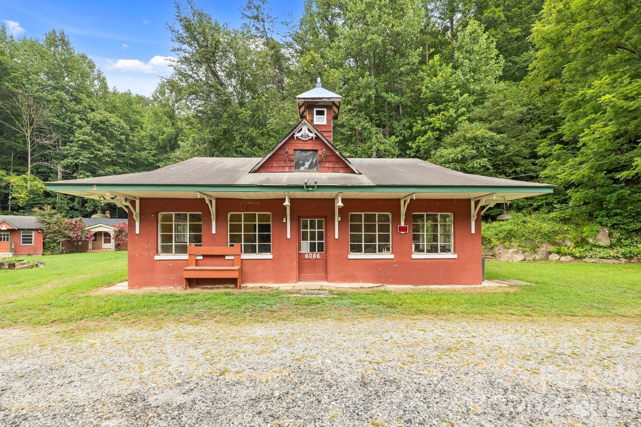 6080 US 64/74A HWY, Lake Lure, NC 28746