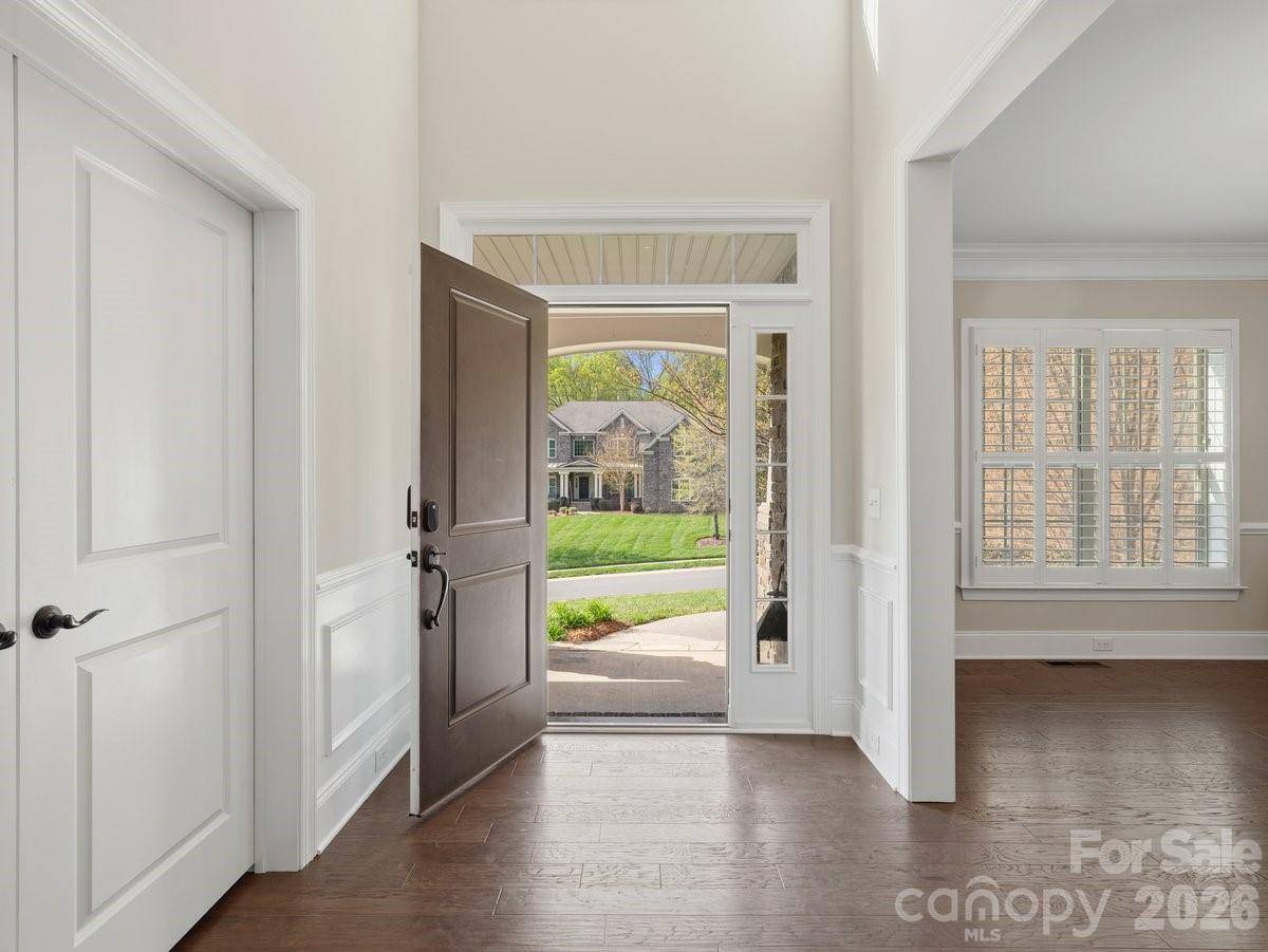 1015 Golden Bell DR, Waxhaw, NC 28173