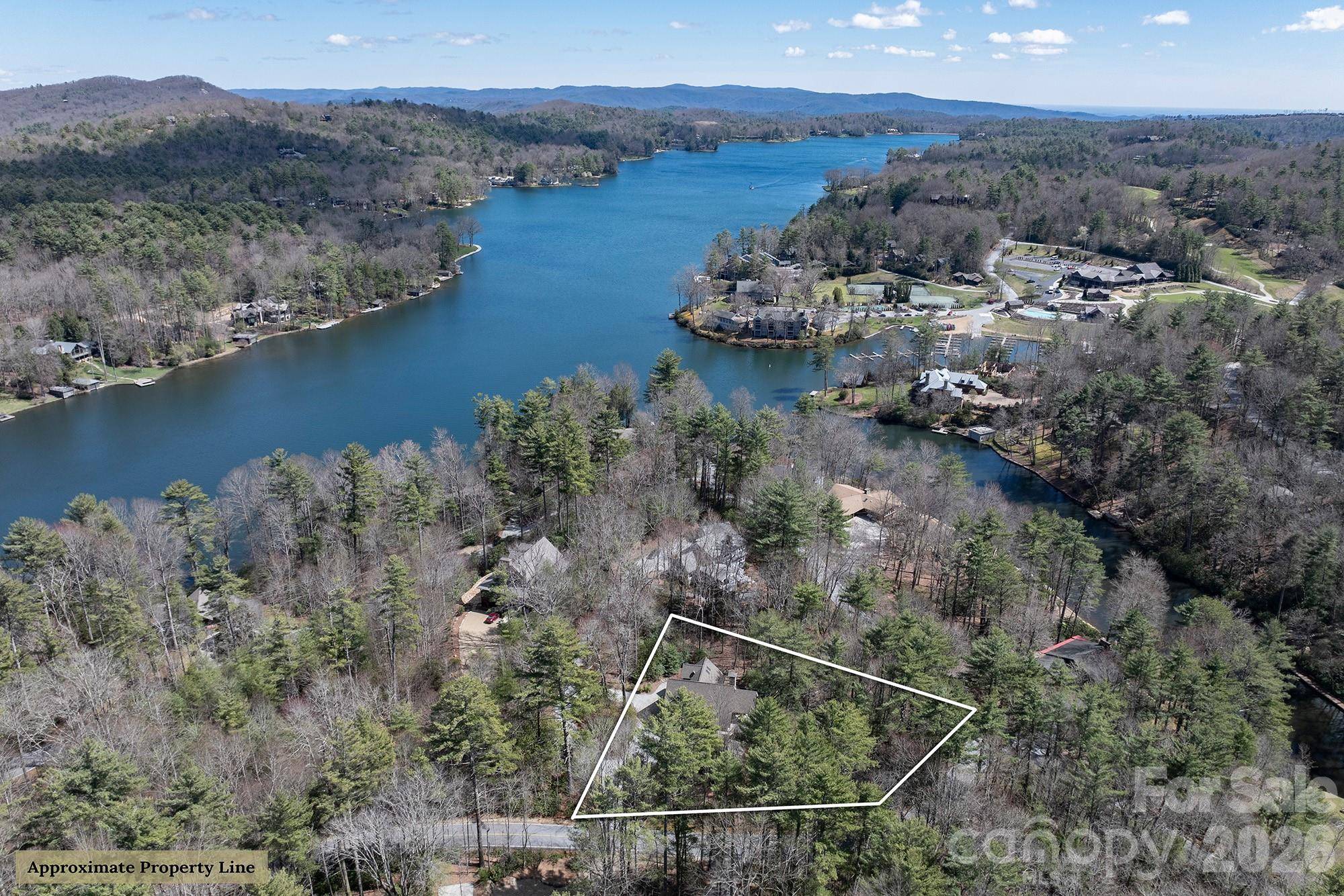 1580 Fairway DR, Lake Toxaway, NC 28747