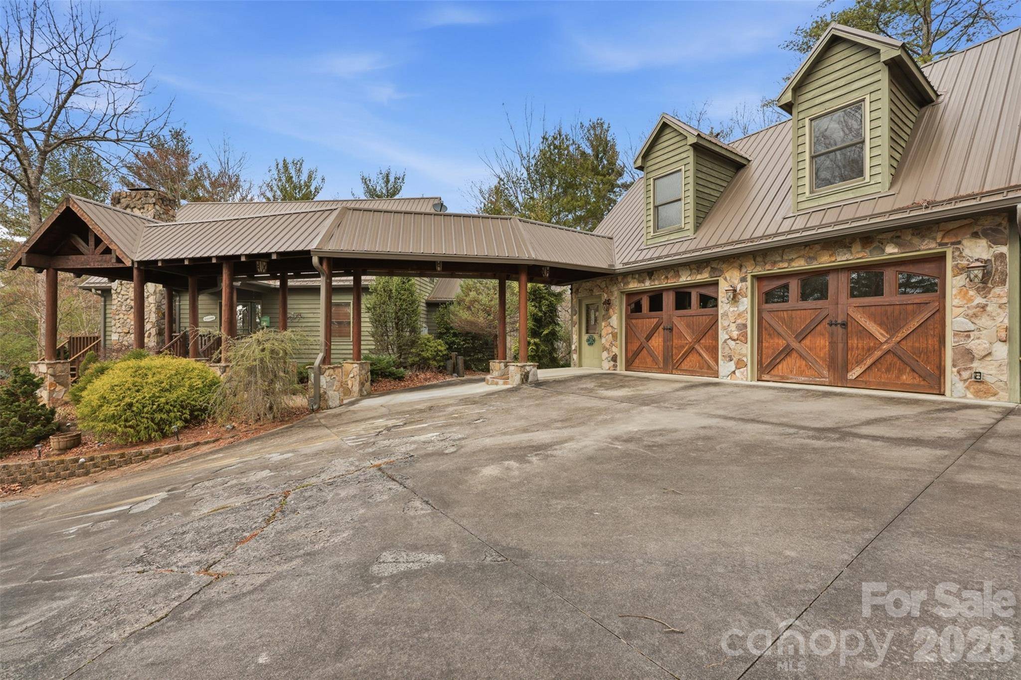 1721 Meadow RD, Ferguson, NC 28624