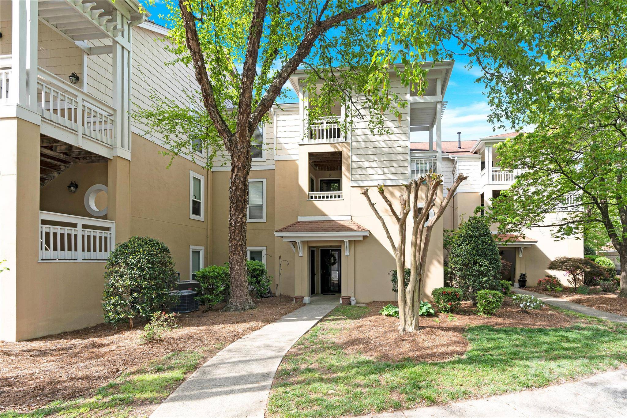 18009 Kings Point DR #F, Cornelius, NC 28031