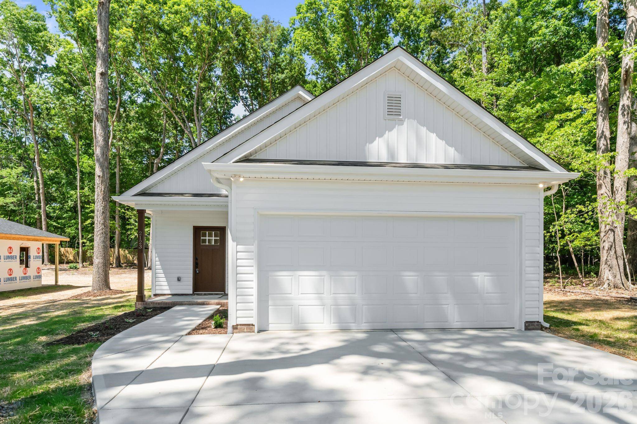 2123 Woodhurst LN, Albemarle, NC 28001