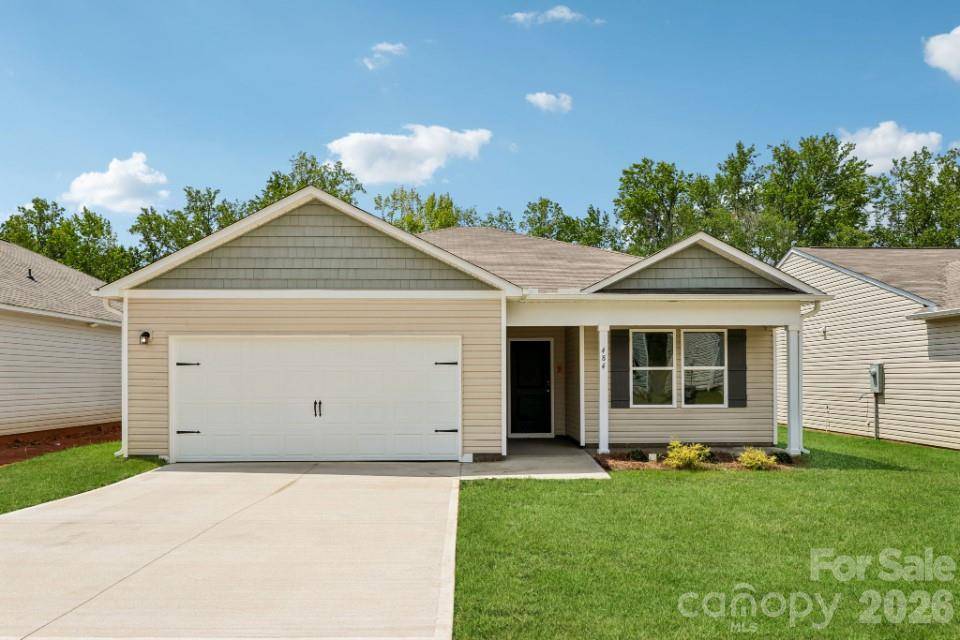 484 Sundown DR, Spartanburg, SC 29302