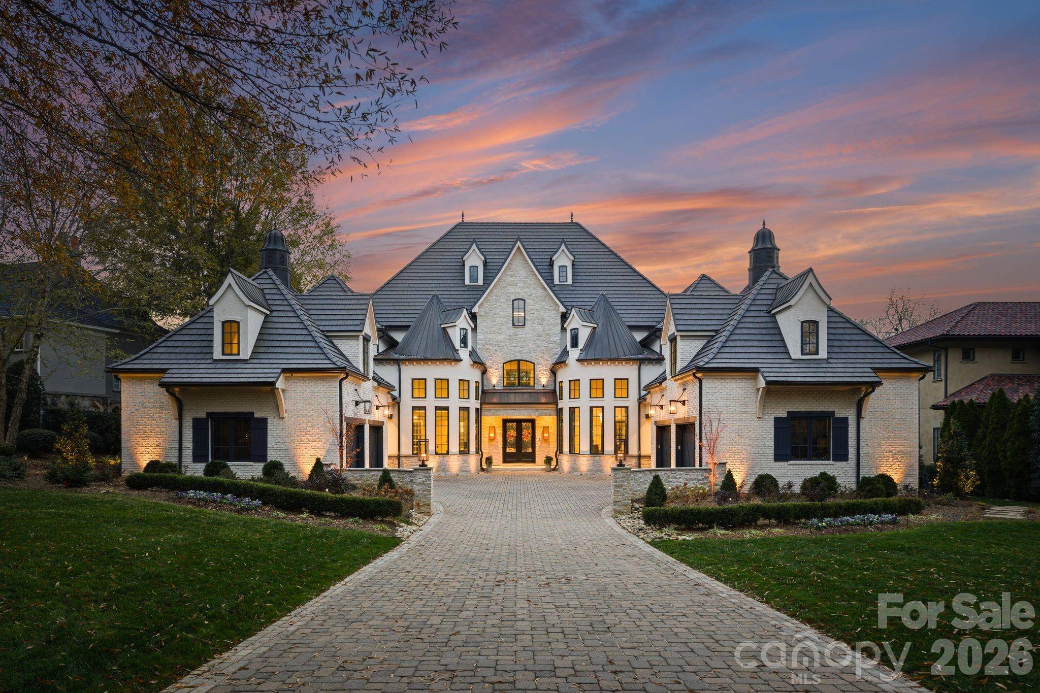 302 Oakmont LN, Waxhaw, NC 28173