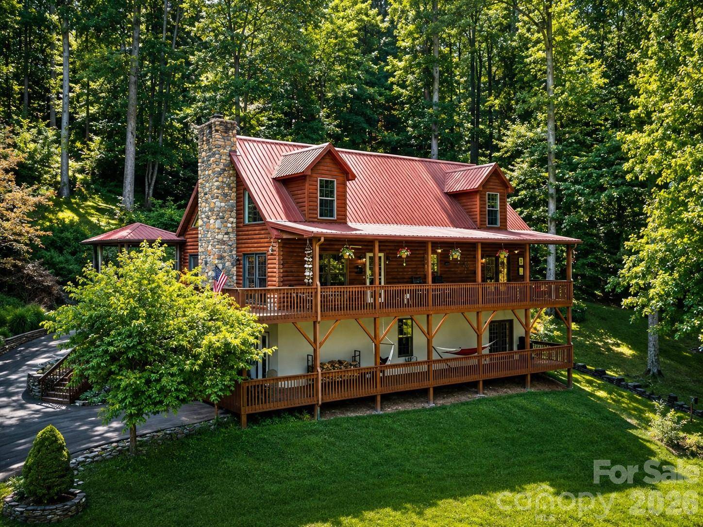420 Chimney Rock DR, Weaverville, NC 28787