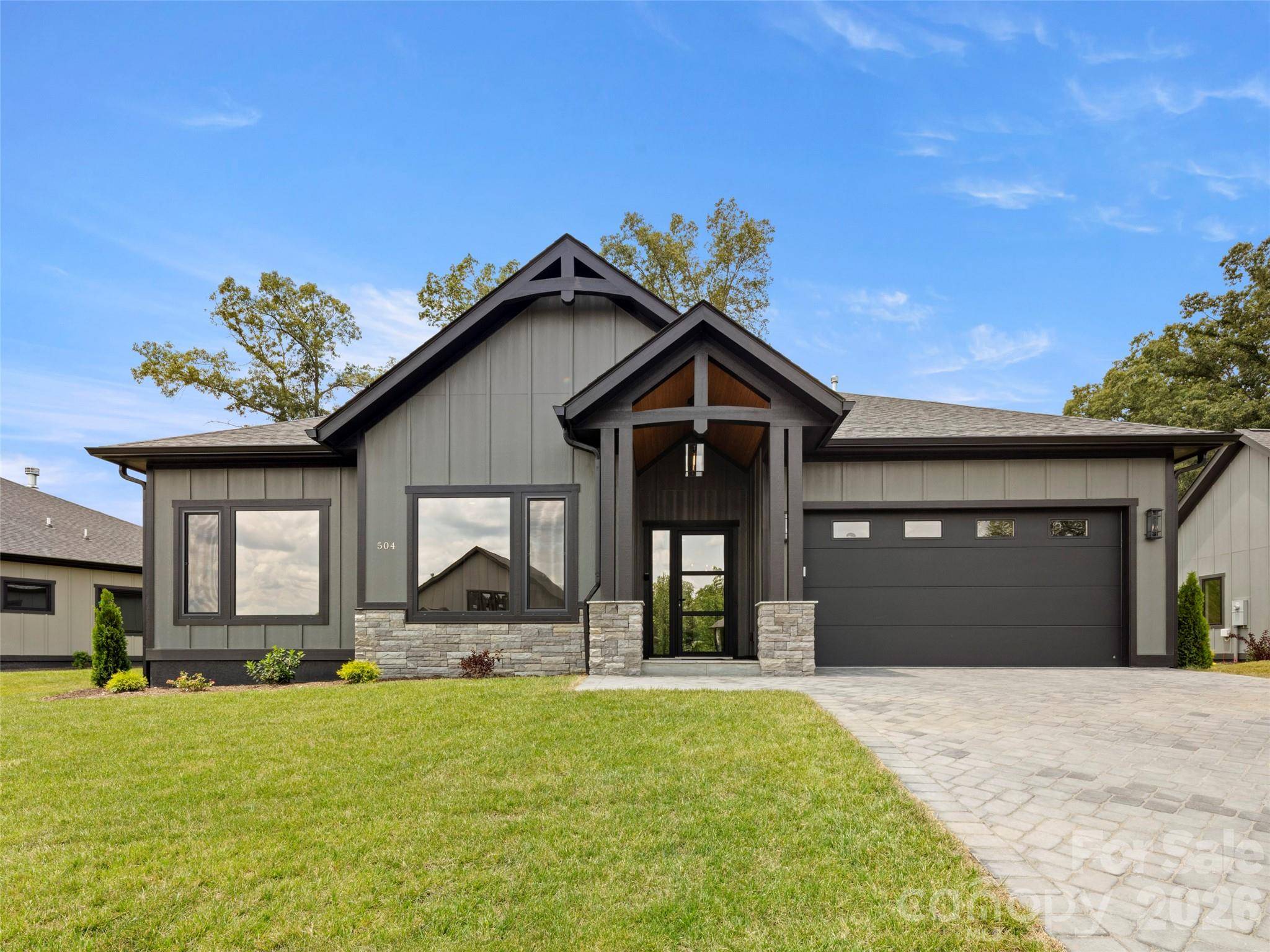 504 Blue River DR, Arden, NC 28704