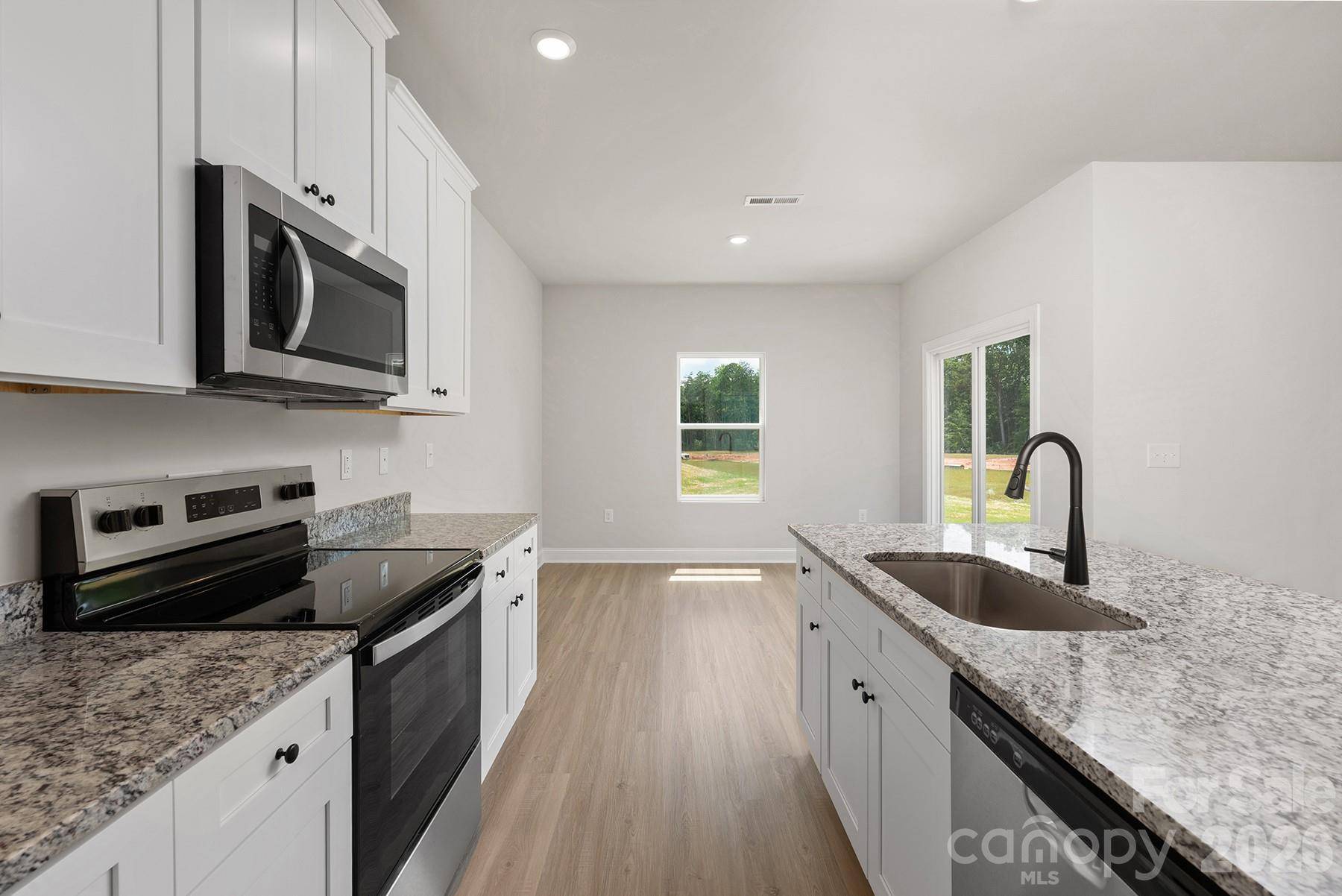 6508 Fairford DR, Charlotte, NC 28215