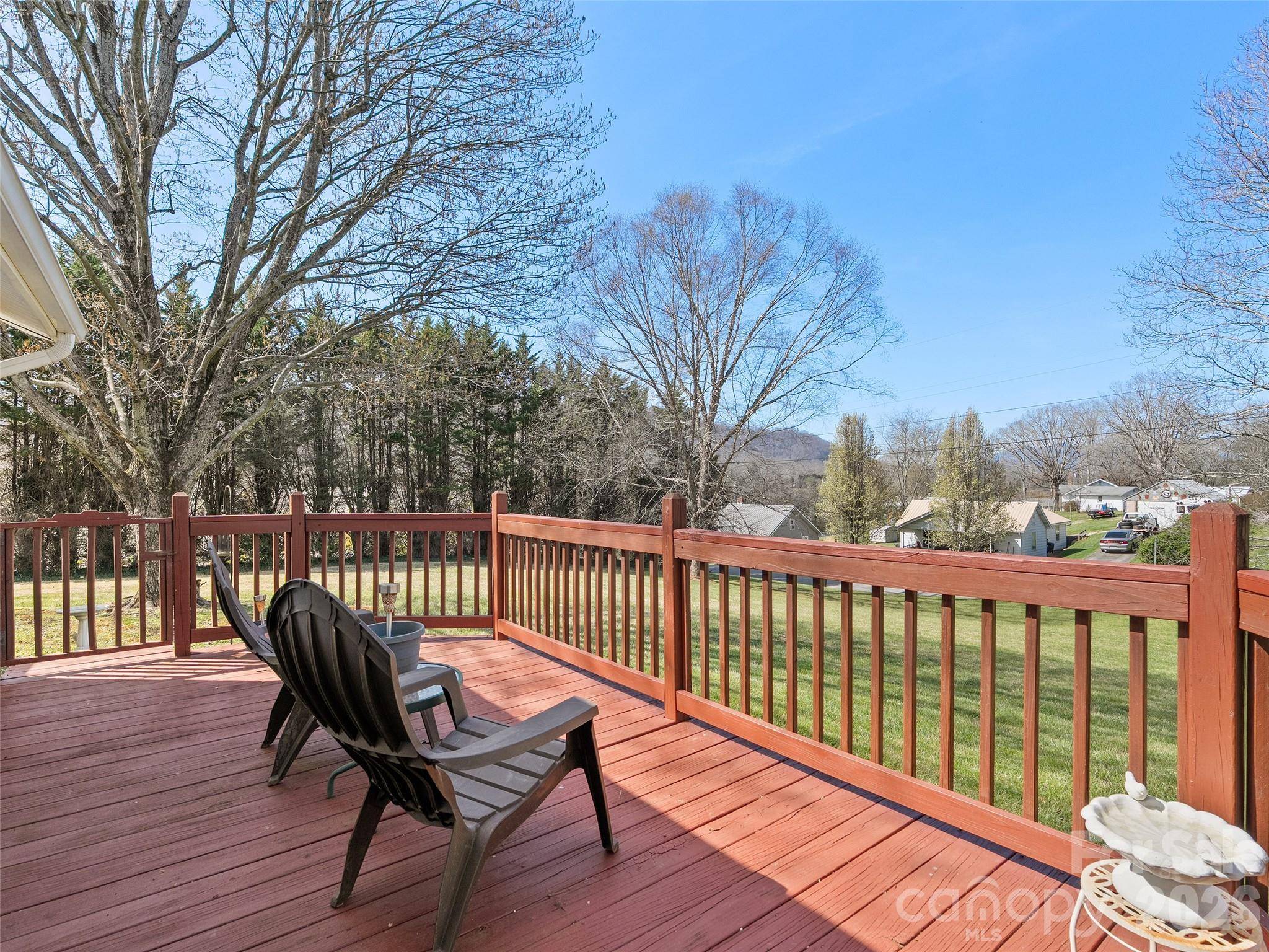 19 Mingus ST, Canton, NC 28716