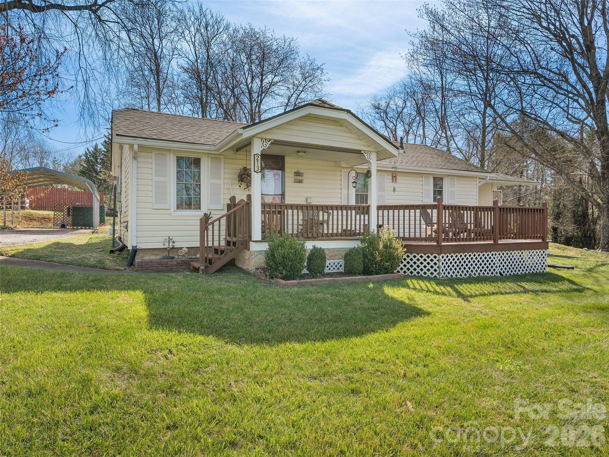 19 Mingus ST, Canton, NC 28716