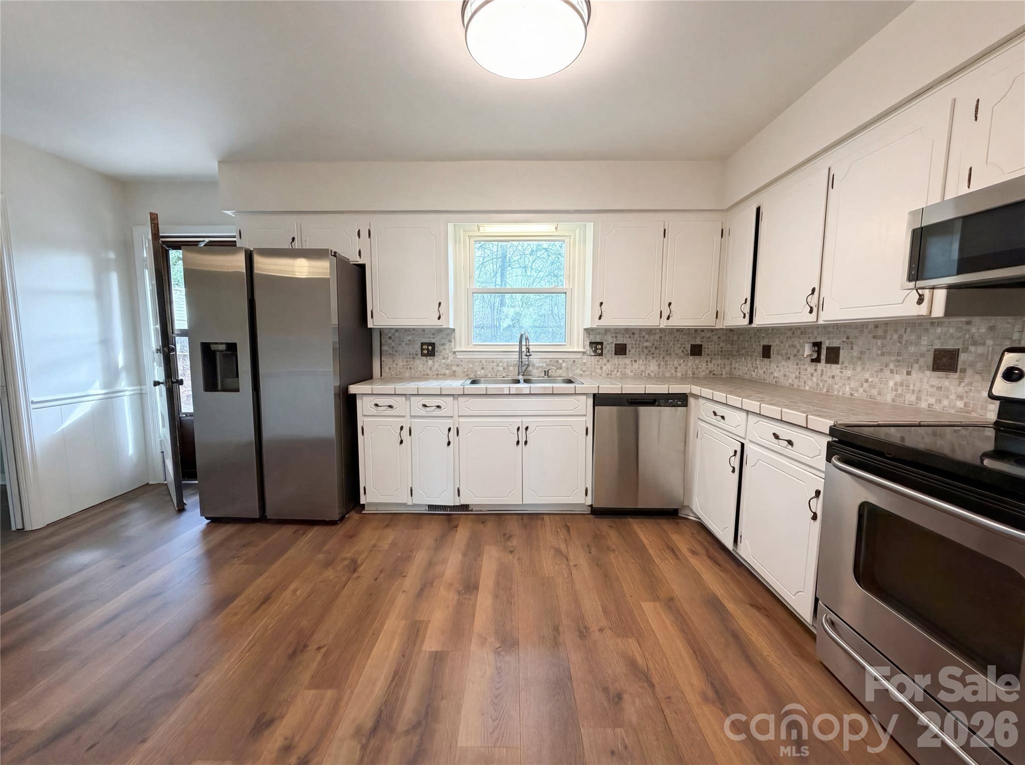 121 Pelham LN, Fort Mill, SC 29715