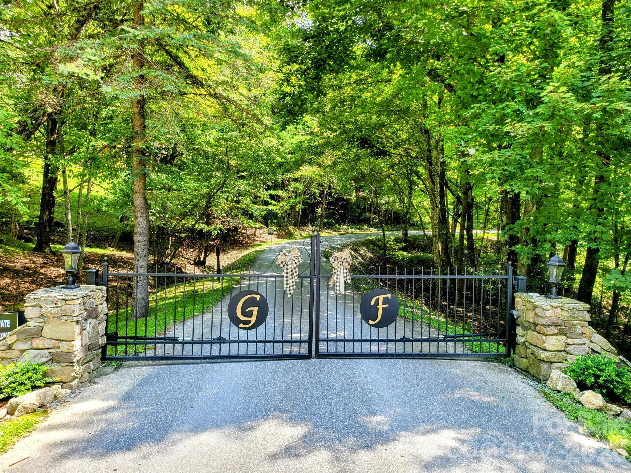 515 Grey Fox RDG, Banner Elk, NC 28604