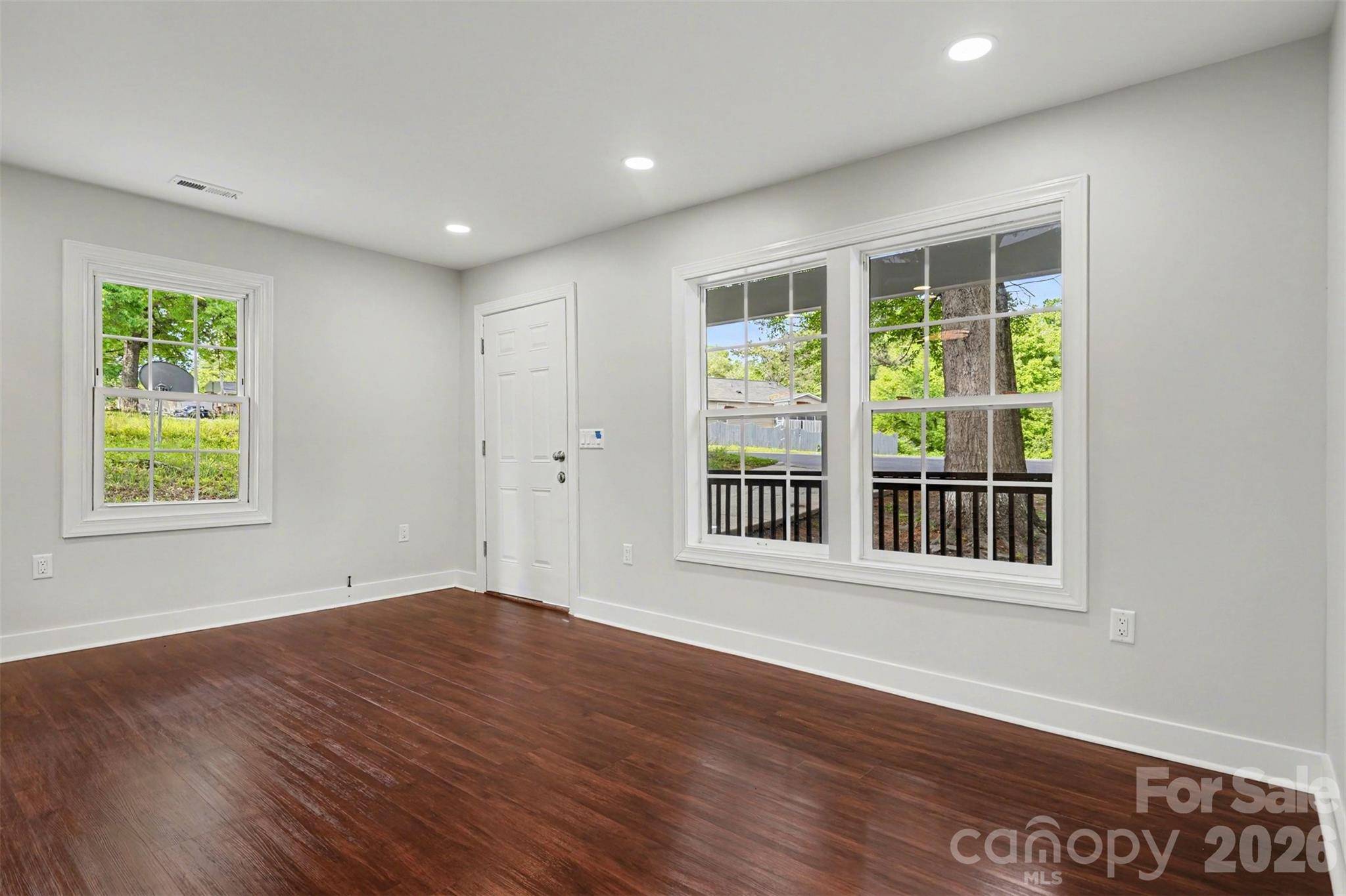 722 S Weldon ST, Gastonia, NC 28052