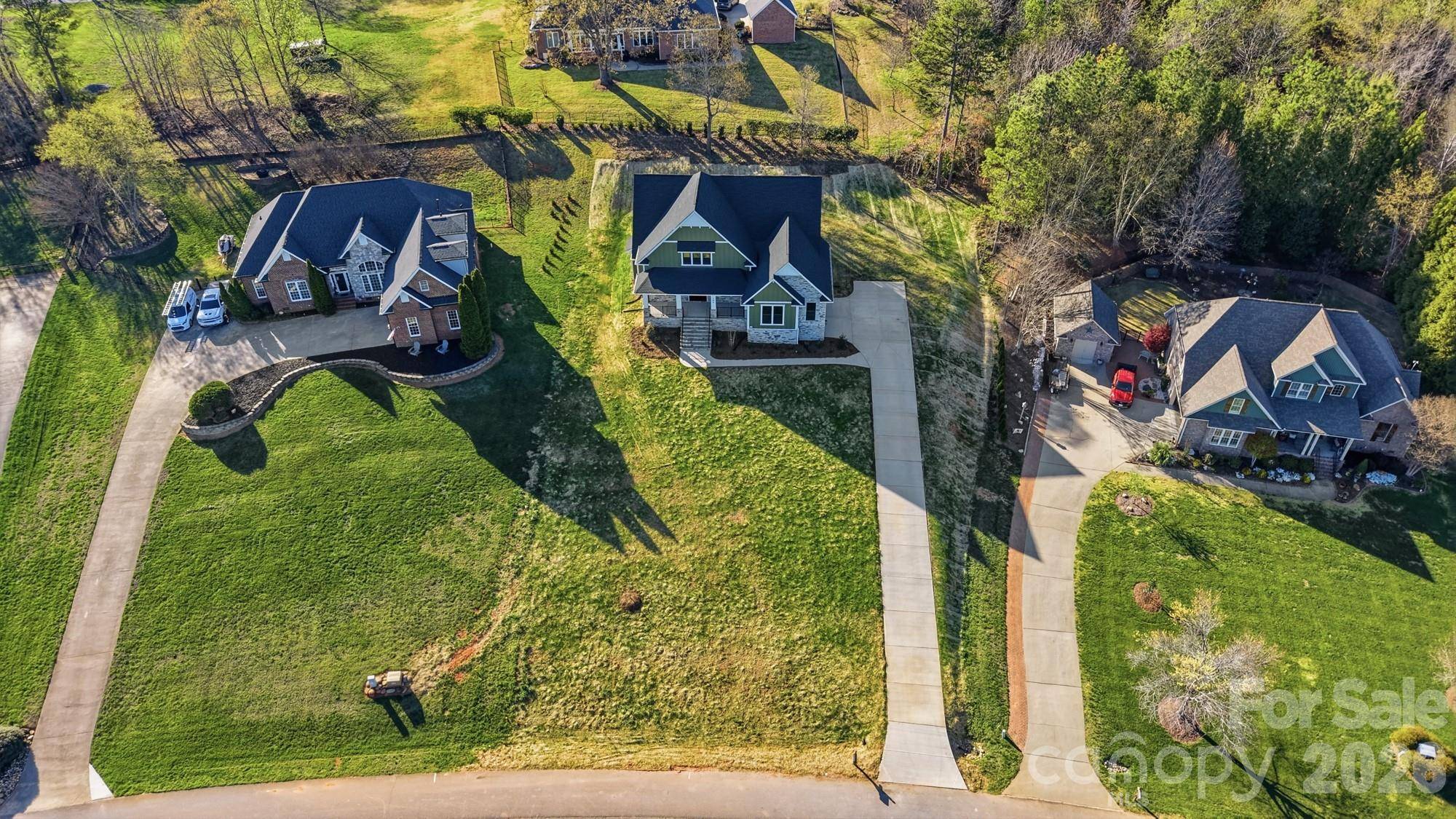 208 Cross Creek DR, Cherryville, NC 28021